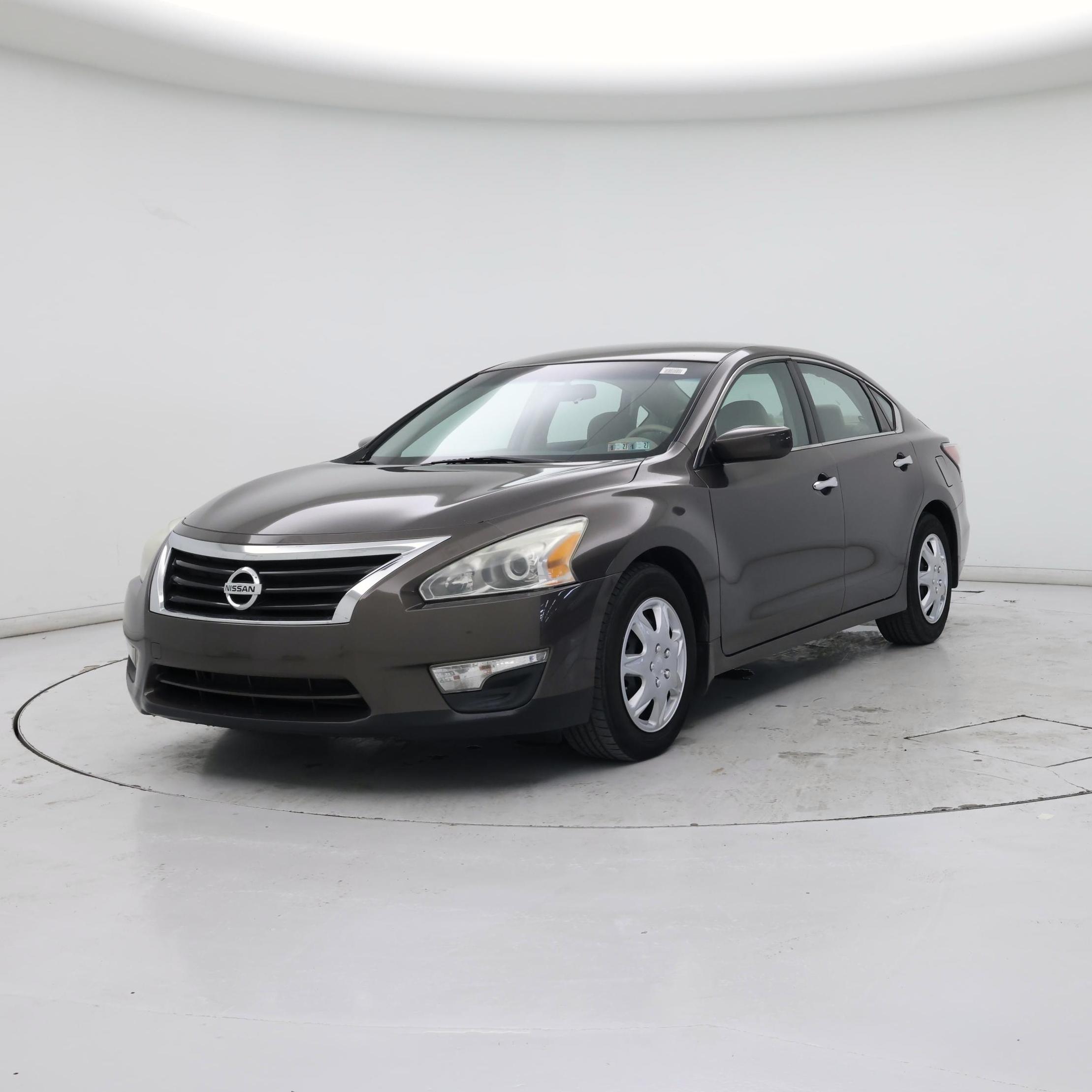 Thumbnail: 2015 Nissan Altima - 4