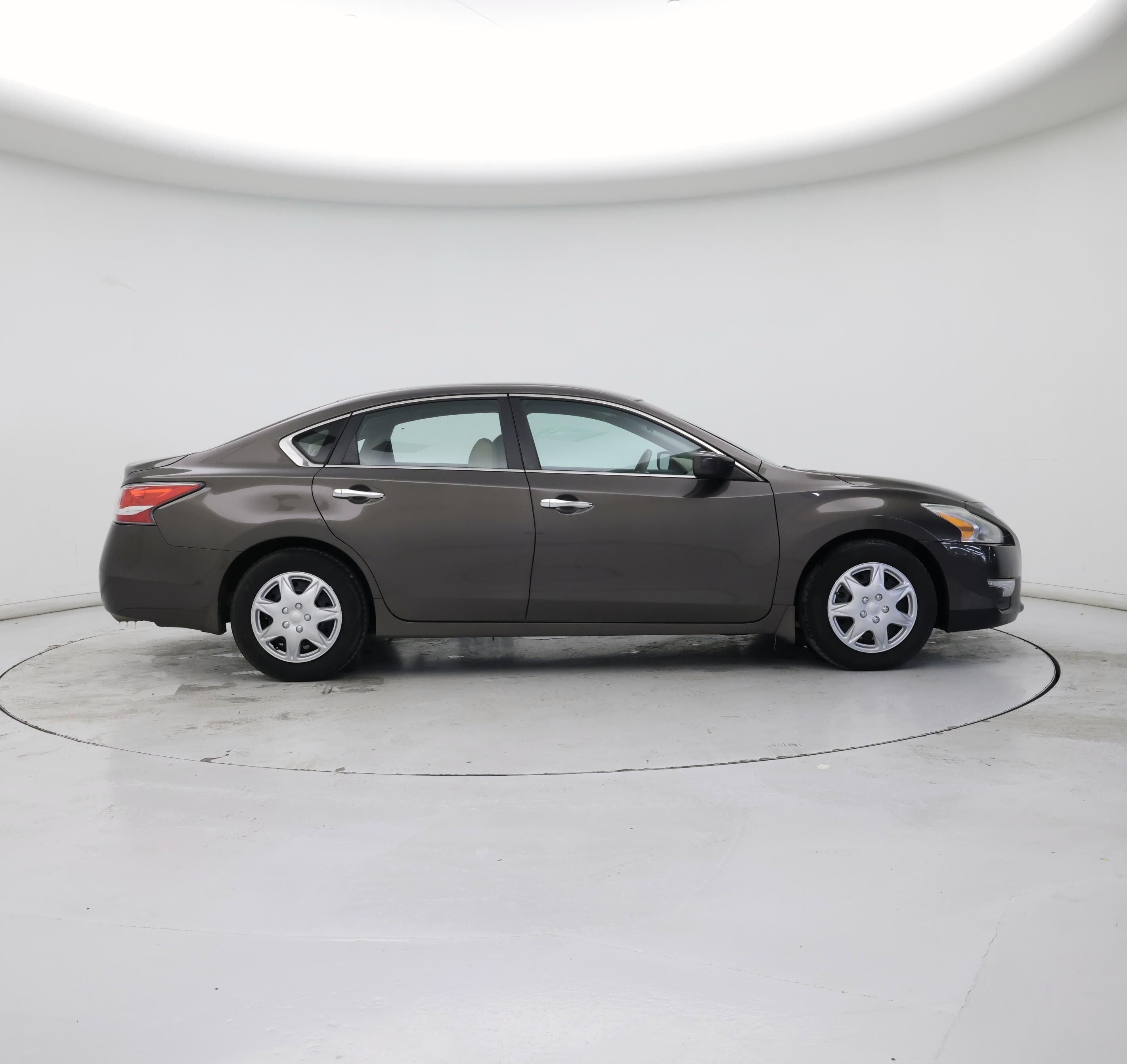 Thumbnail: 2015 Nissan Altima - 7