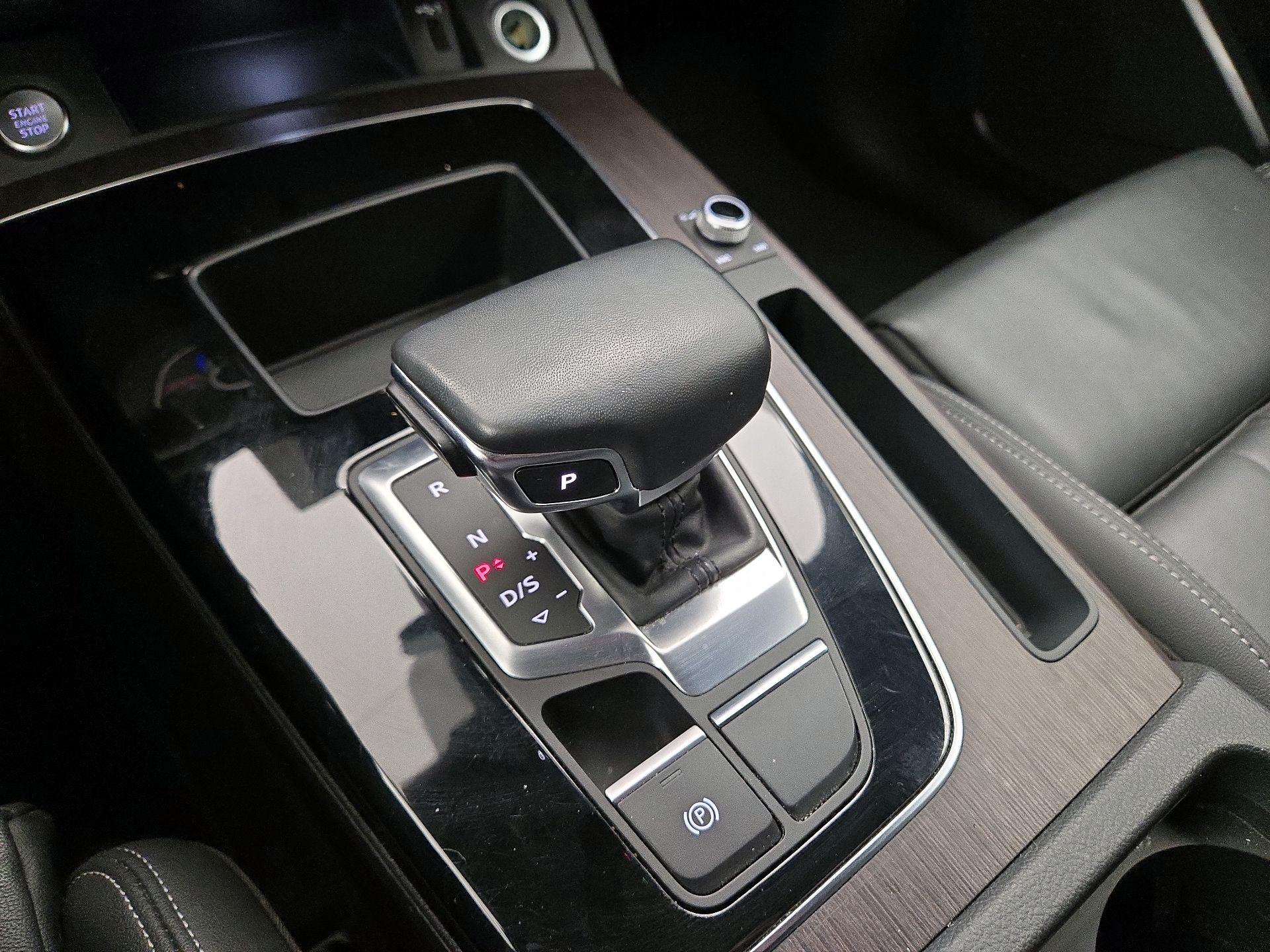 Thumbnail: 2023 Audi Q5 - 17