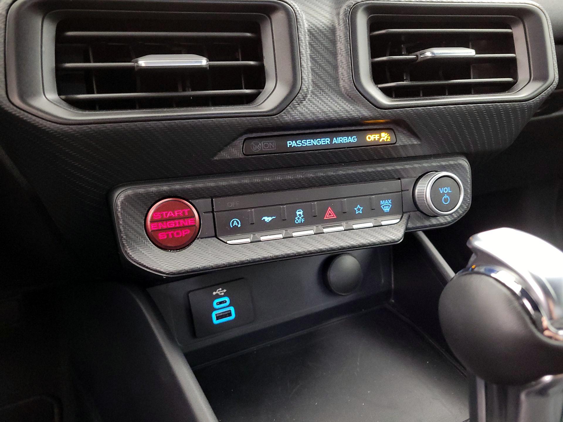 Thumbnail: 2025 Ford Mustang - 17