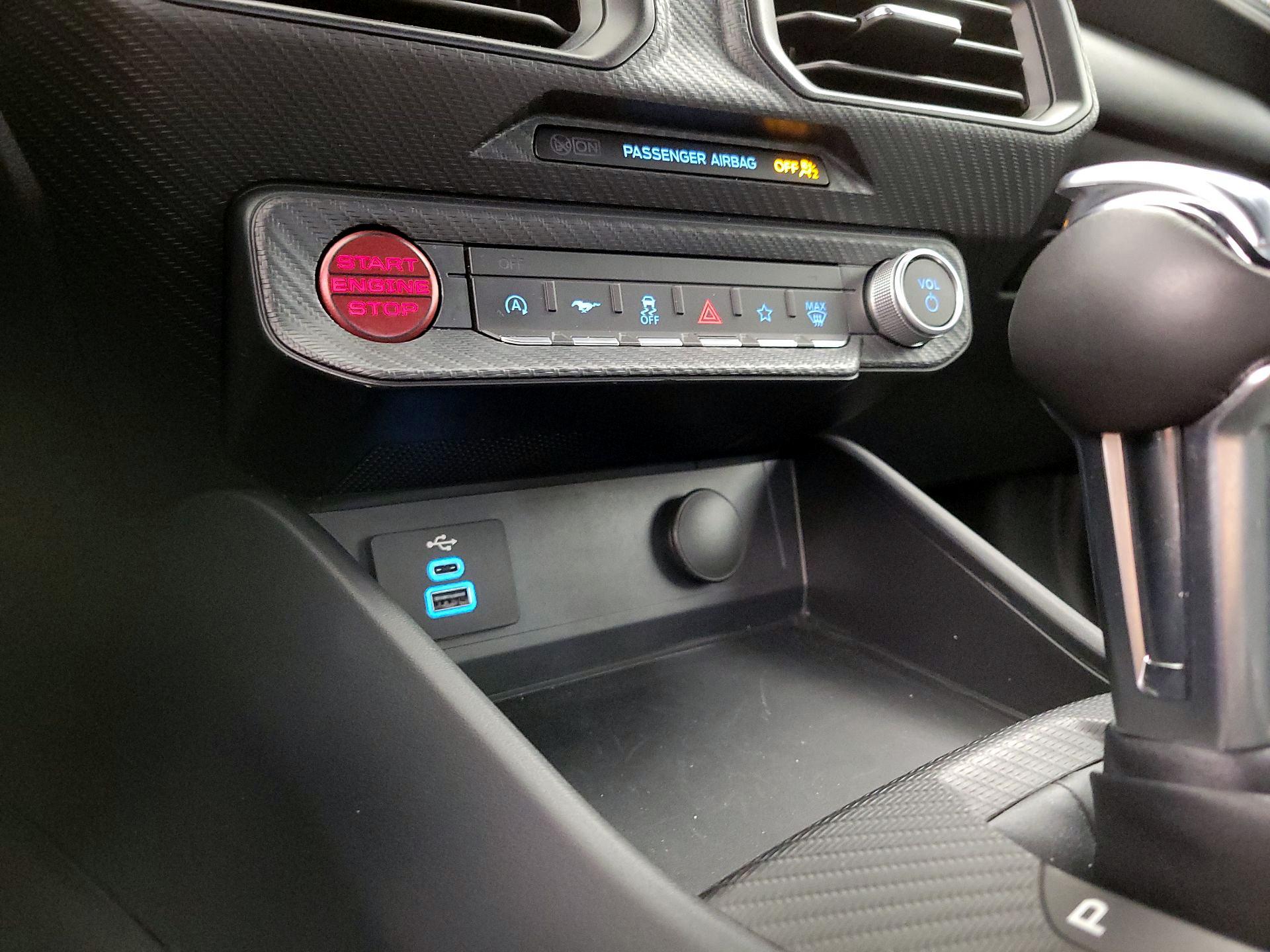 Thumbnail: 2025 Ford Mustang - 19