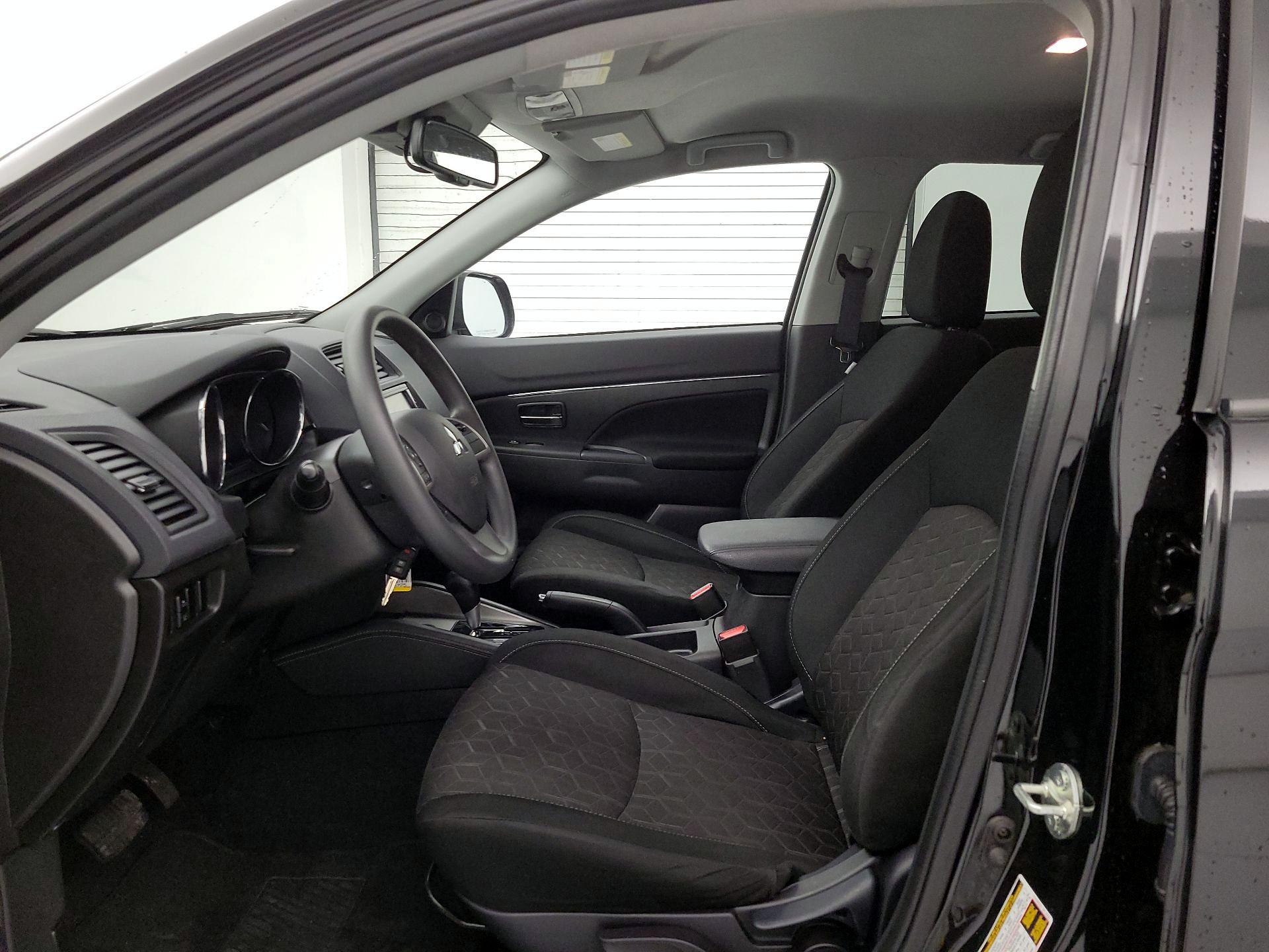 Thumbnail: 2022 Mitsubishi Outlander Sport - 11