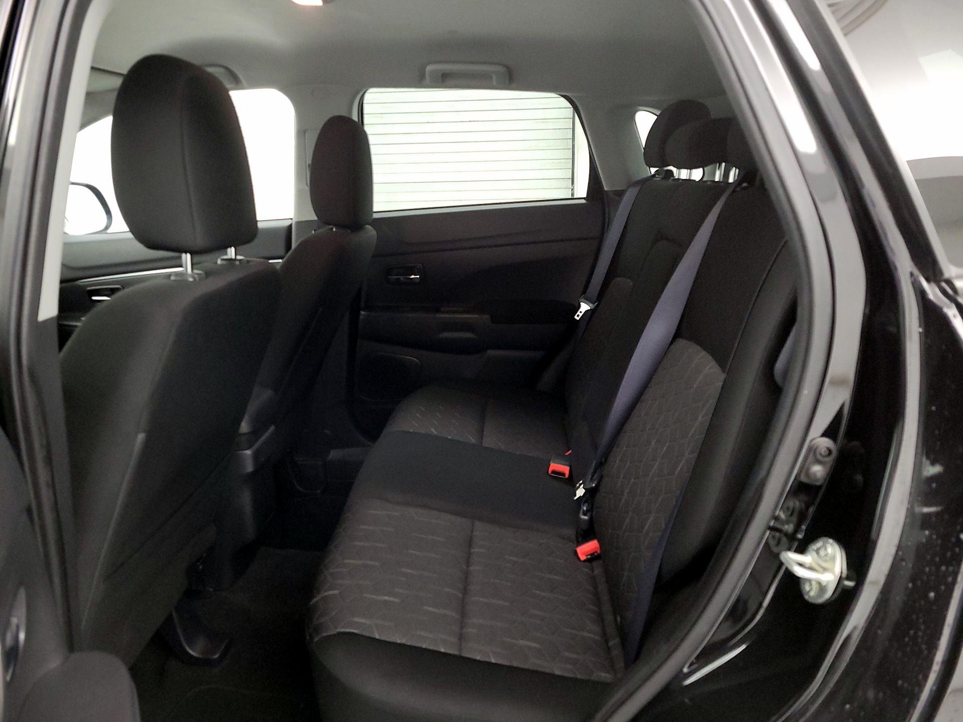 Thumbnail: 2022 Mitsubishi Outlander Sport - 19