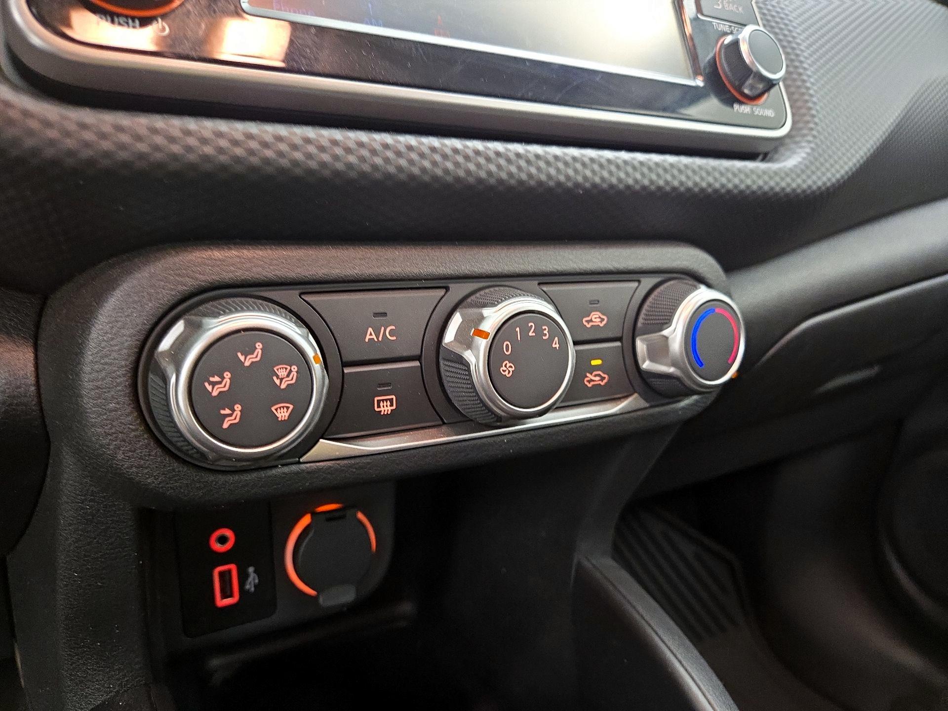 Thumbnail: 2023 Nissan Kicks - 16