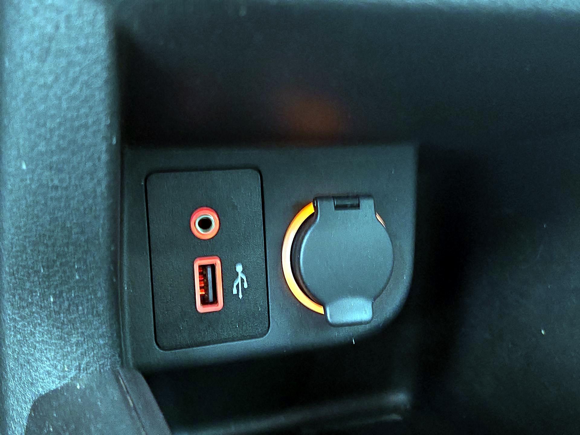 Thumbnail: 2023 Nissan Kicks - 18