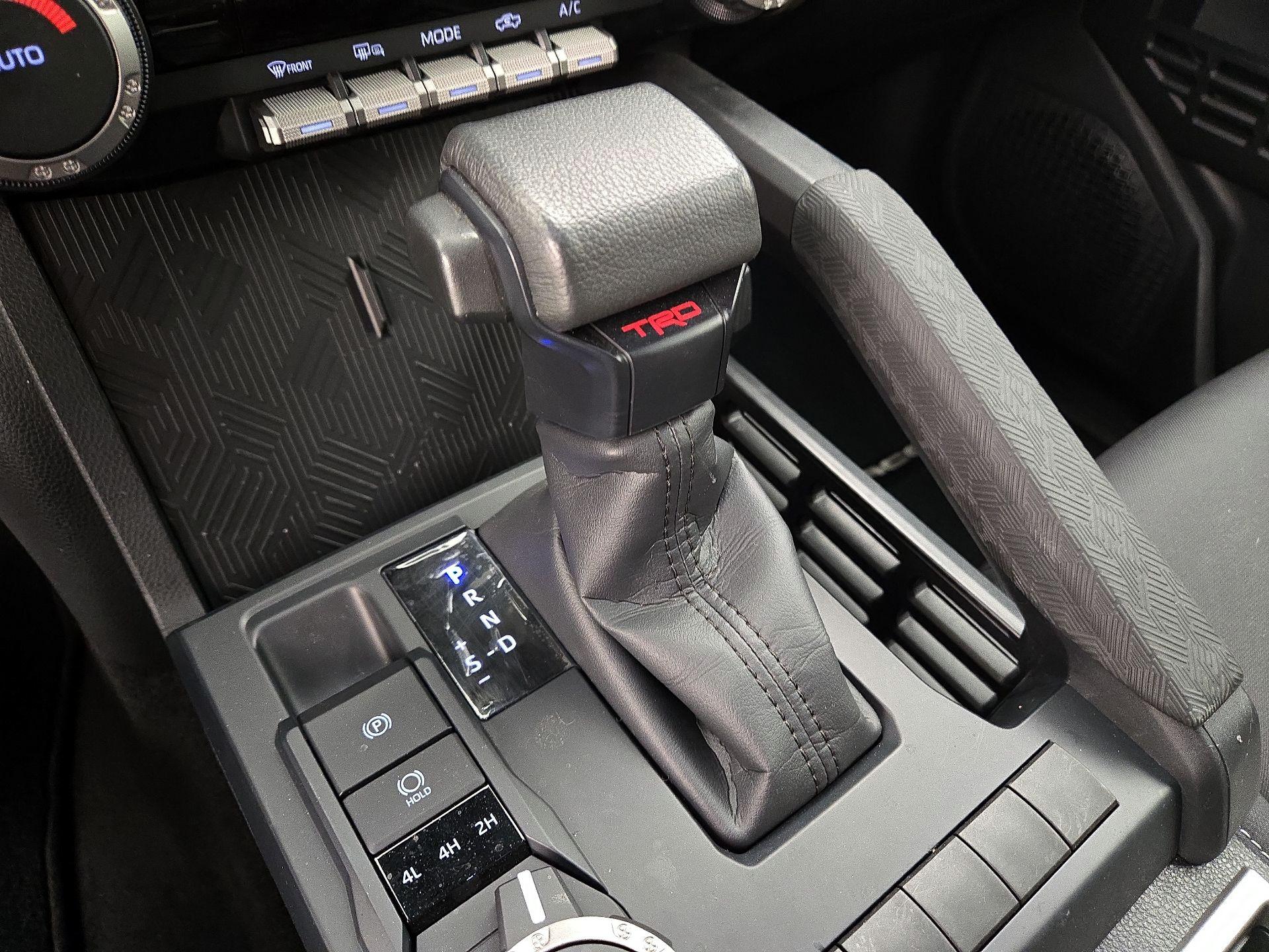 Thumbnail: 2024 Toyota Tacoma - 17