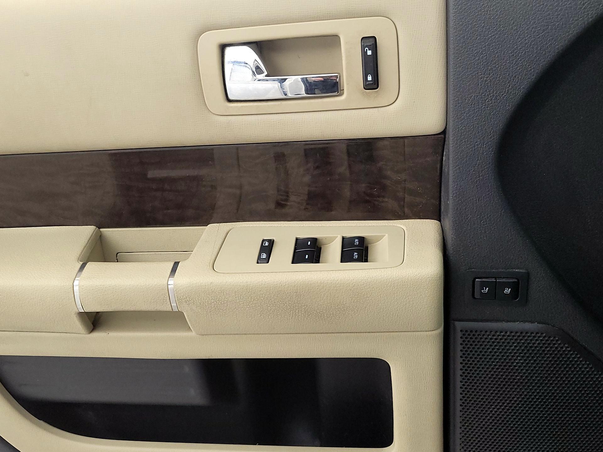 Thumbnail: 2016 Ford Flex - 12