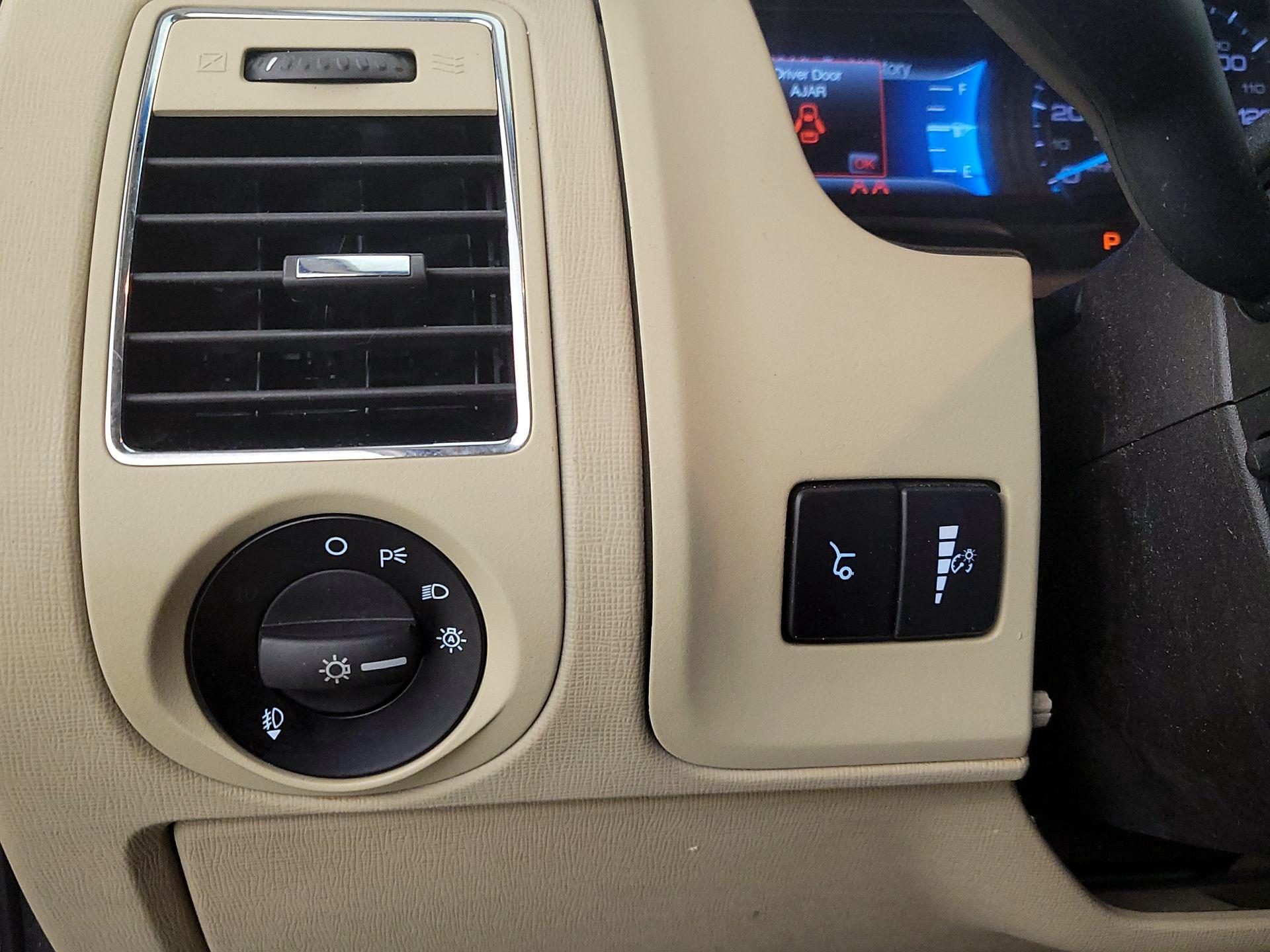 Thumbnail: 2016 Ford Flex - 13