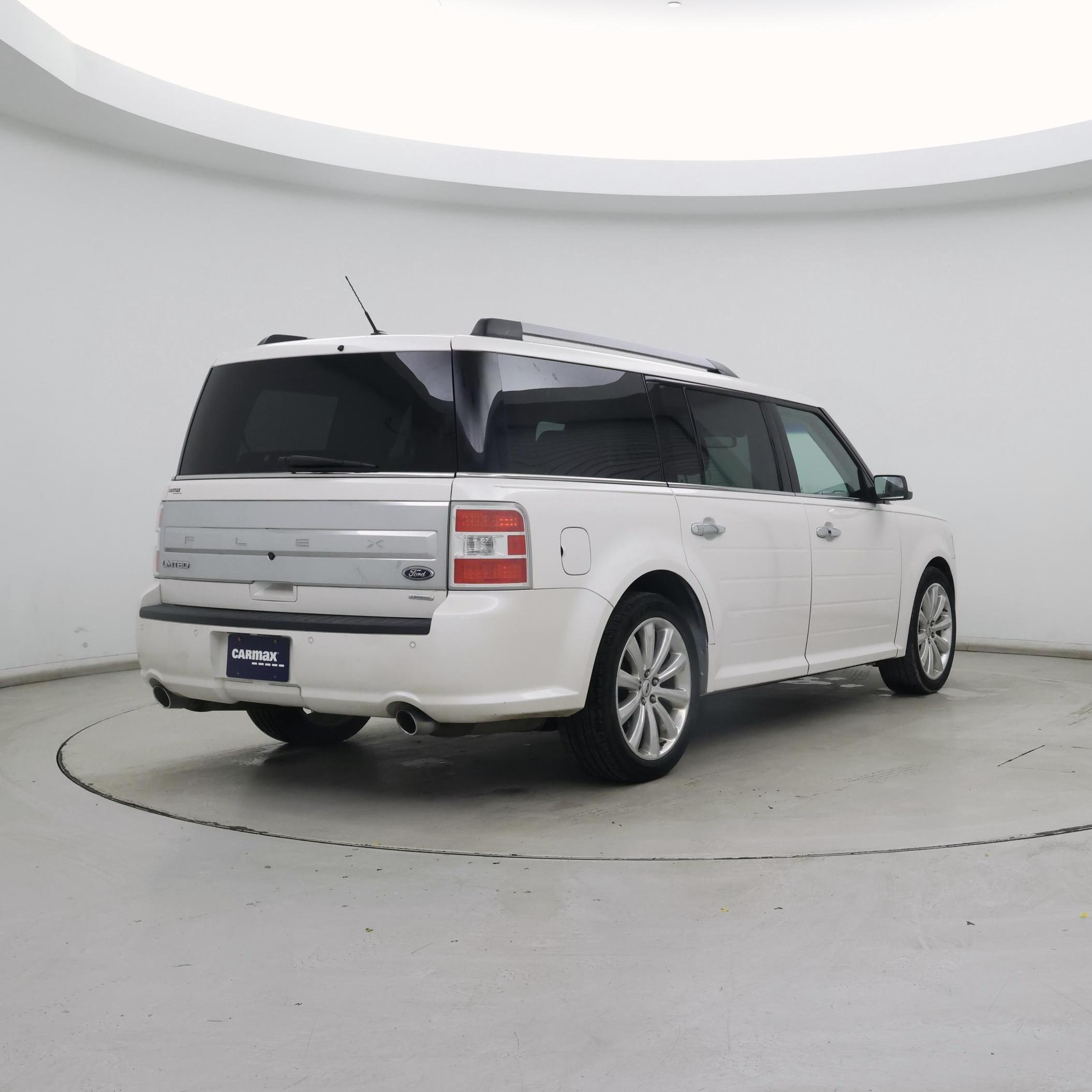 Thumbnail: 2016 Ford Flex - 8