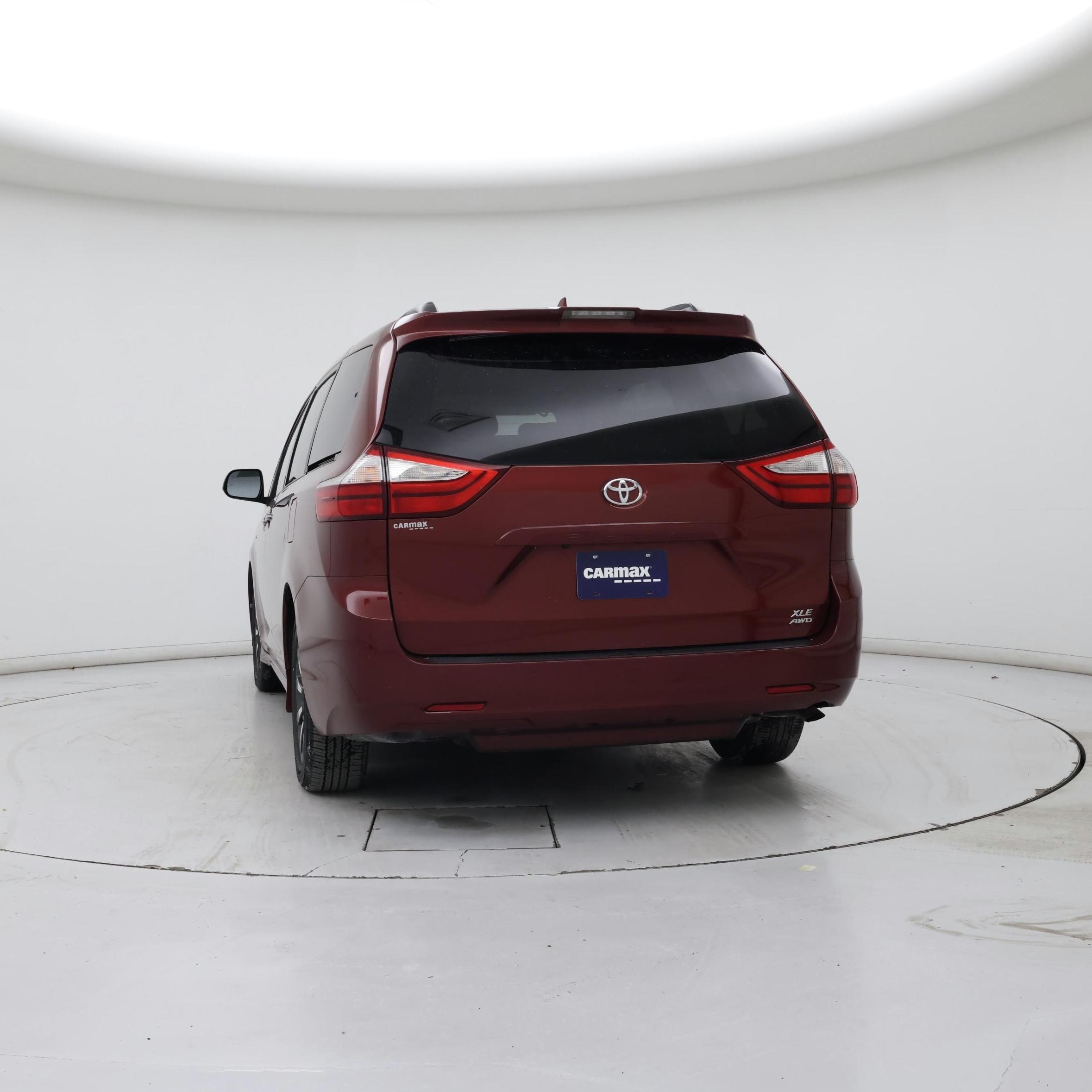 Thumbnail: 2018 Toyota Sienna - 6