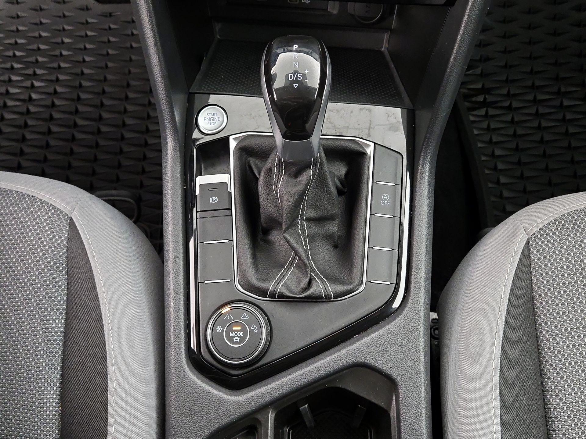 Thumbnail: 2024 Volkswagen Taos - 17