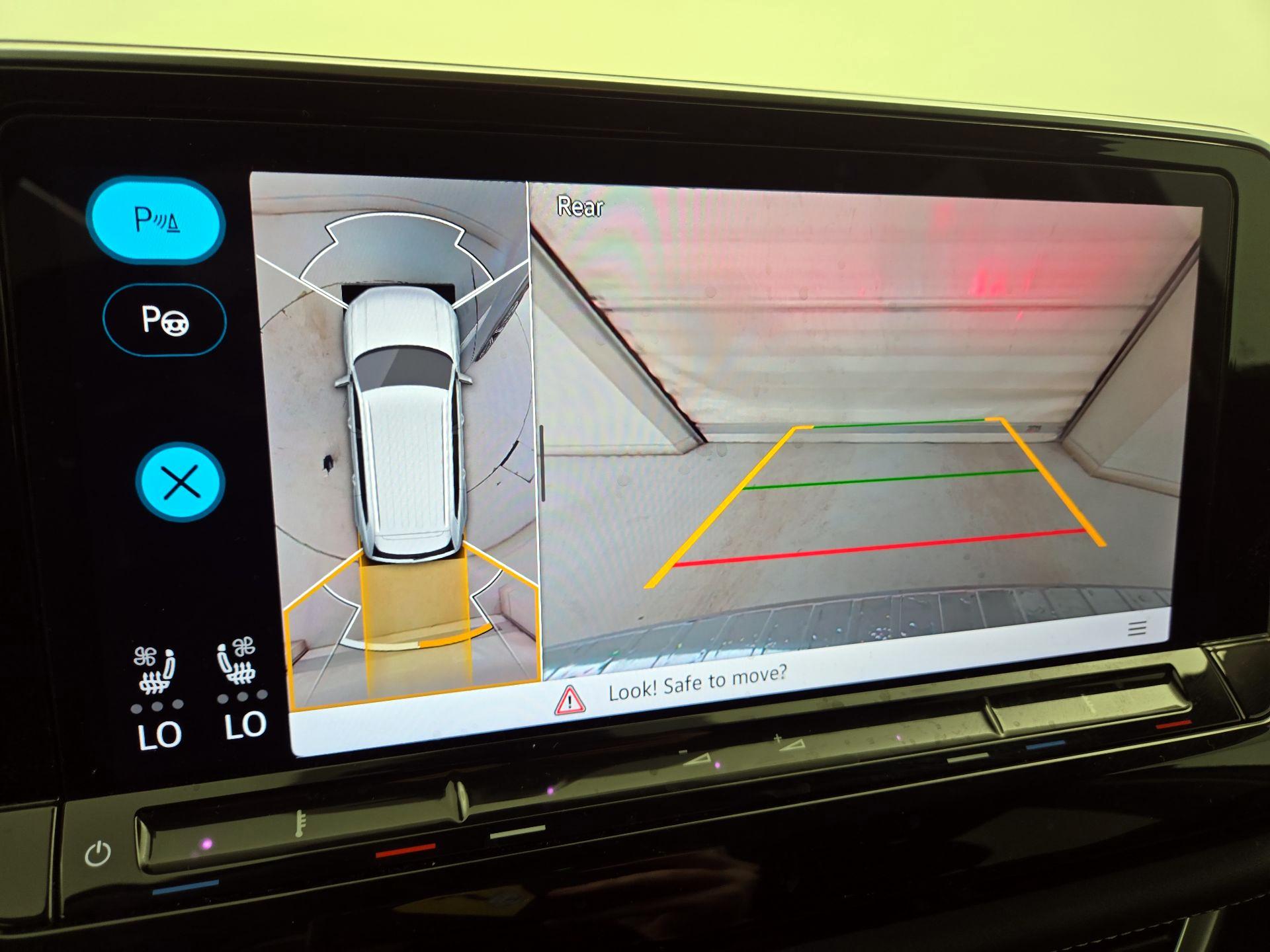 Thumbnail: 2024 Volkswagen Atlas - 15