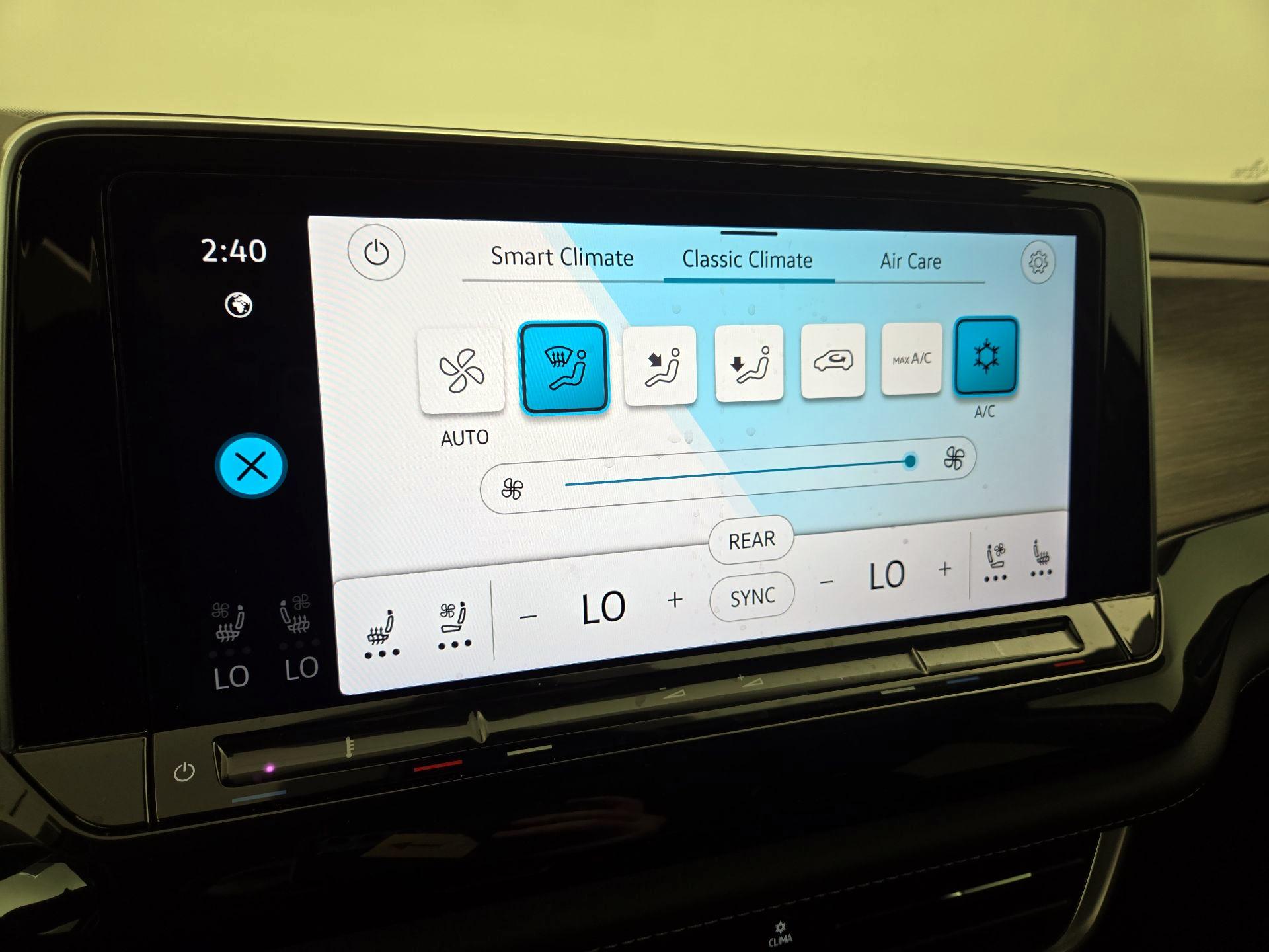 Thumbnail: 2024 Volkswagen Atlas - 17