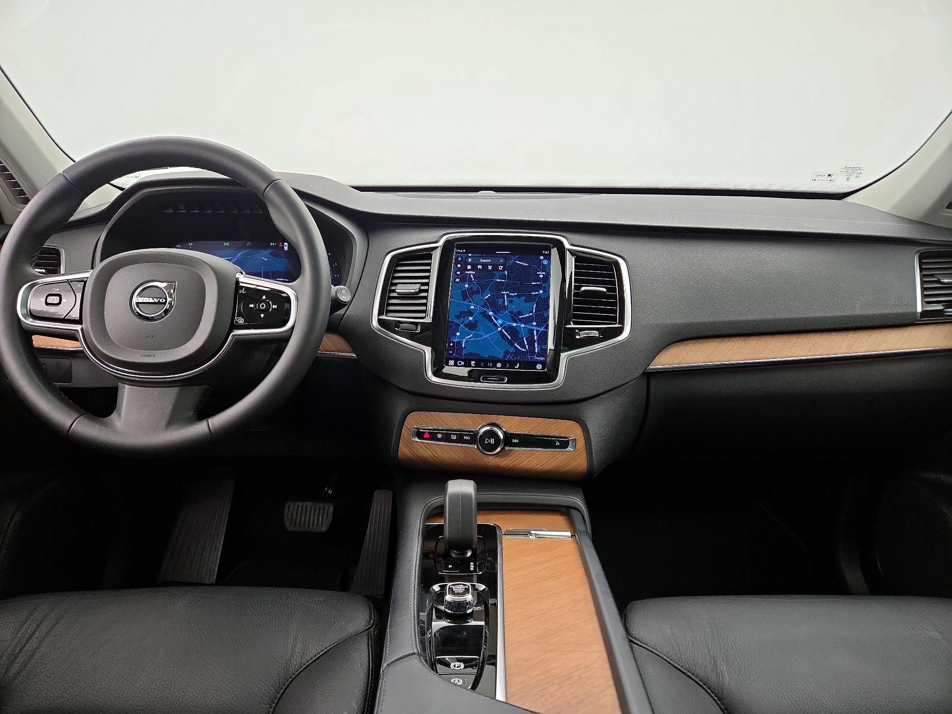 Thumbnail: 2023 Volvo XC90 - 9