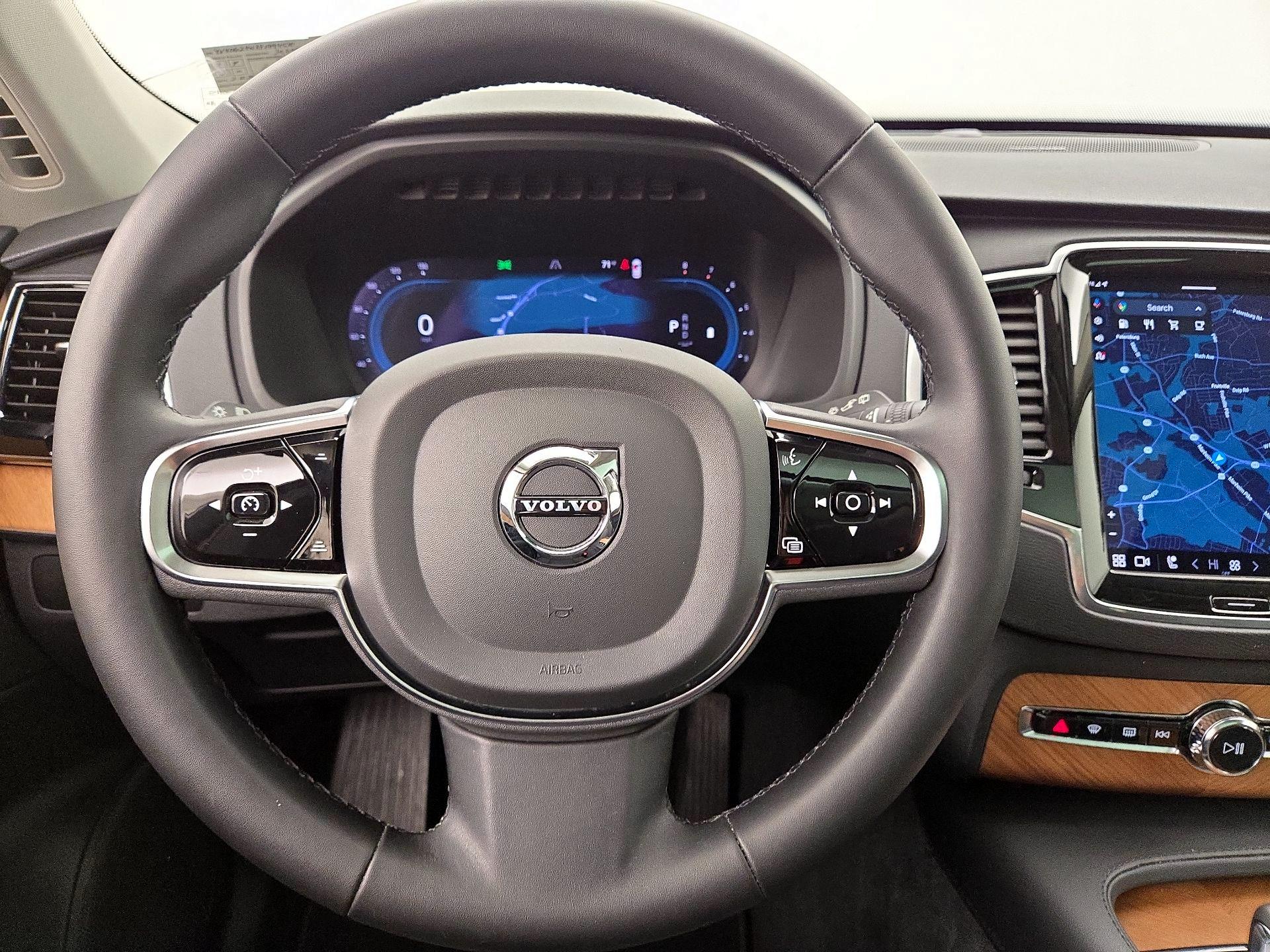 Thumbnail: 2023 Volvo XC90 - 10