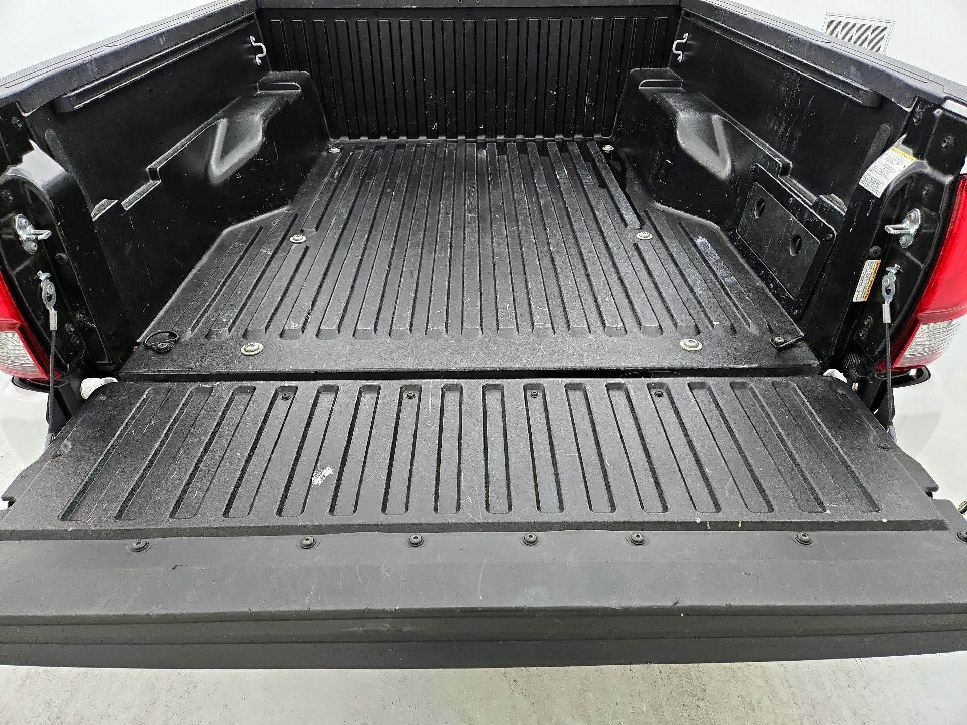 Thumbnail: 2023 Toyota Tacoma - 20