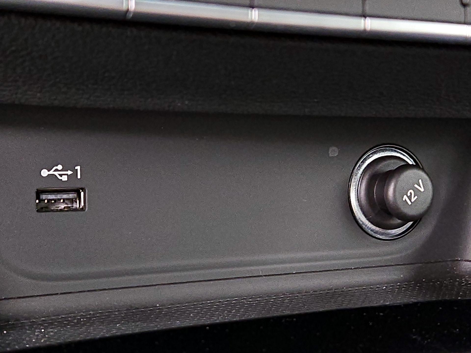 Thumbnail: 2023 Audi A4 - 17