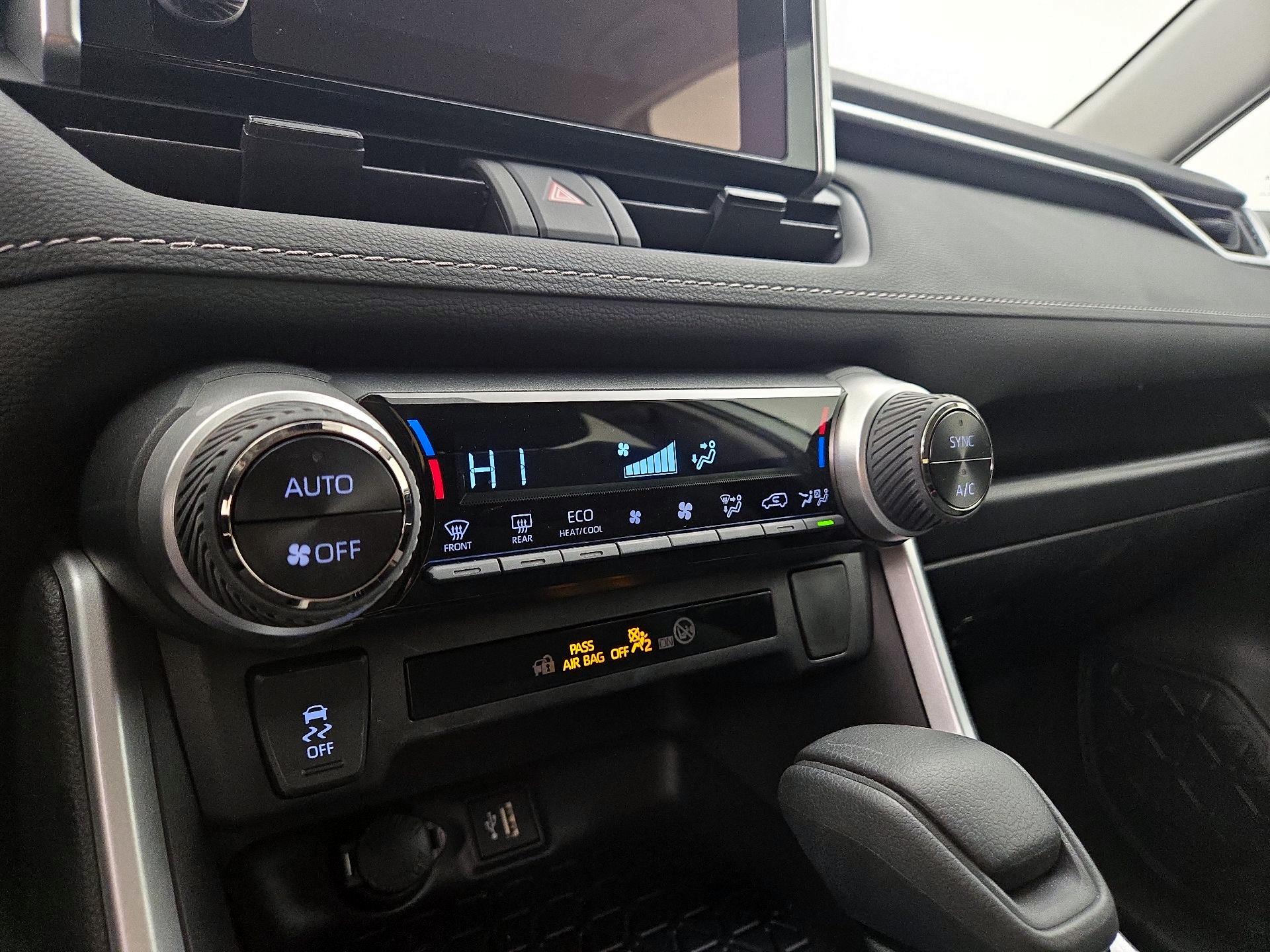 Thumbnail: 2024 Toyota RAV4 - 16