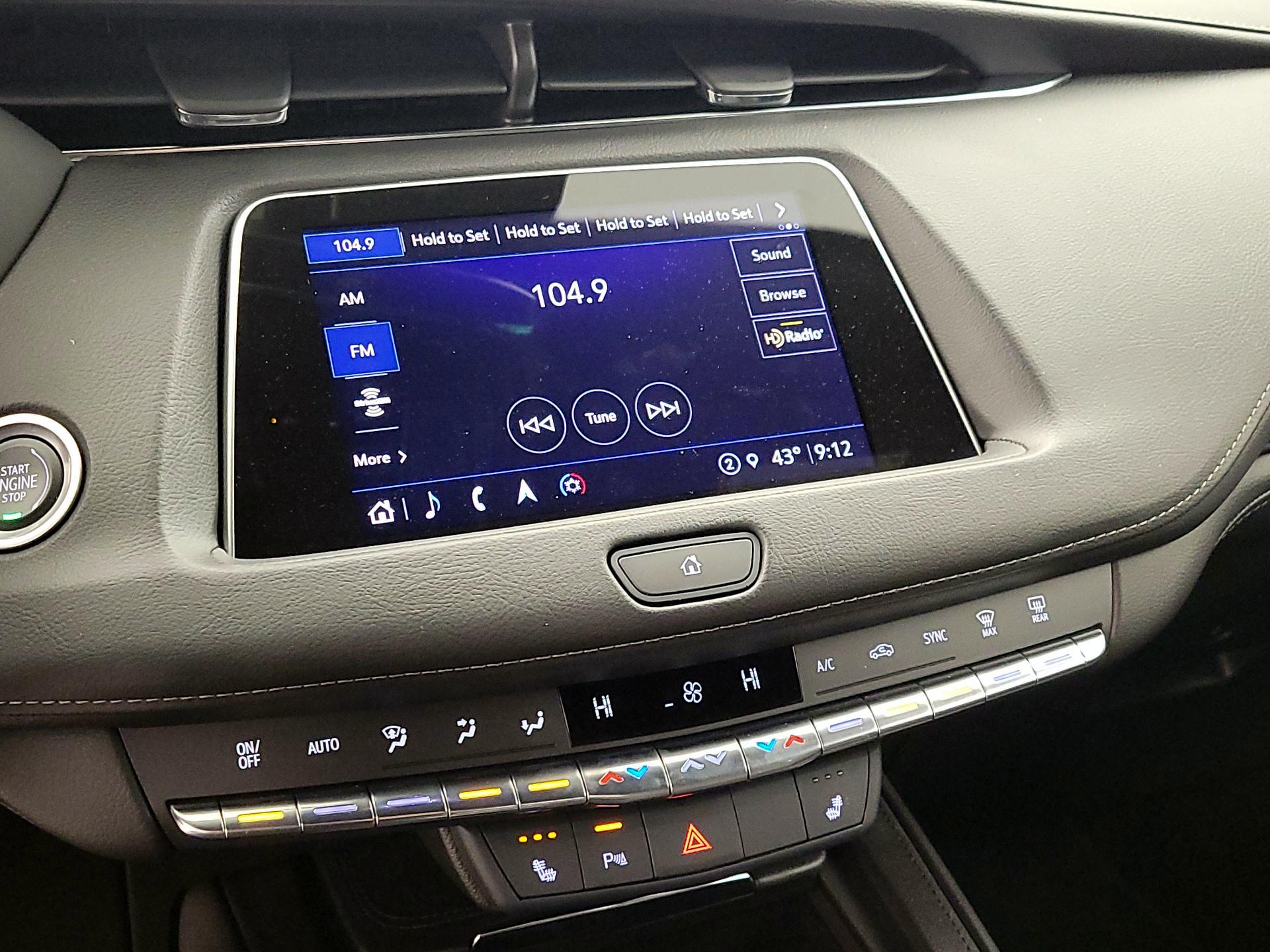 Thumbnail: 2023 Cadillac XT4 - 16