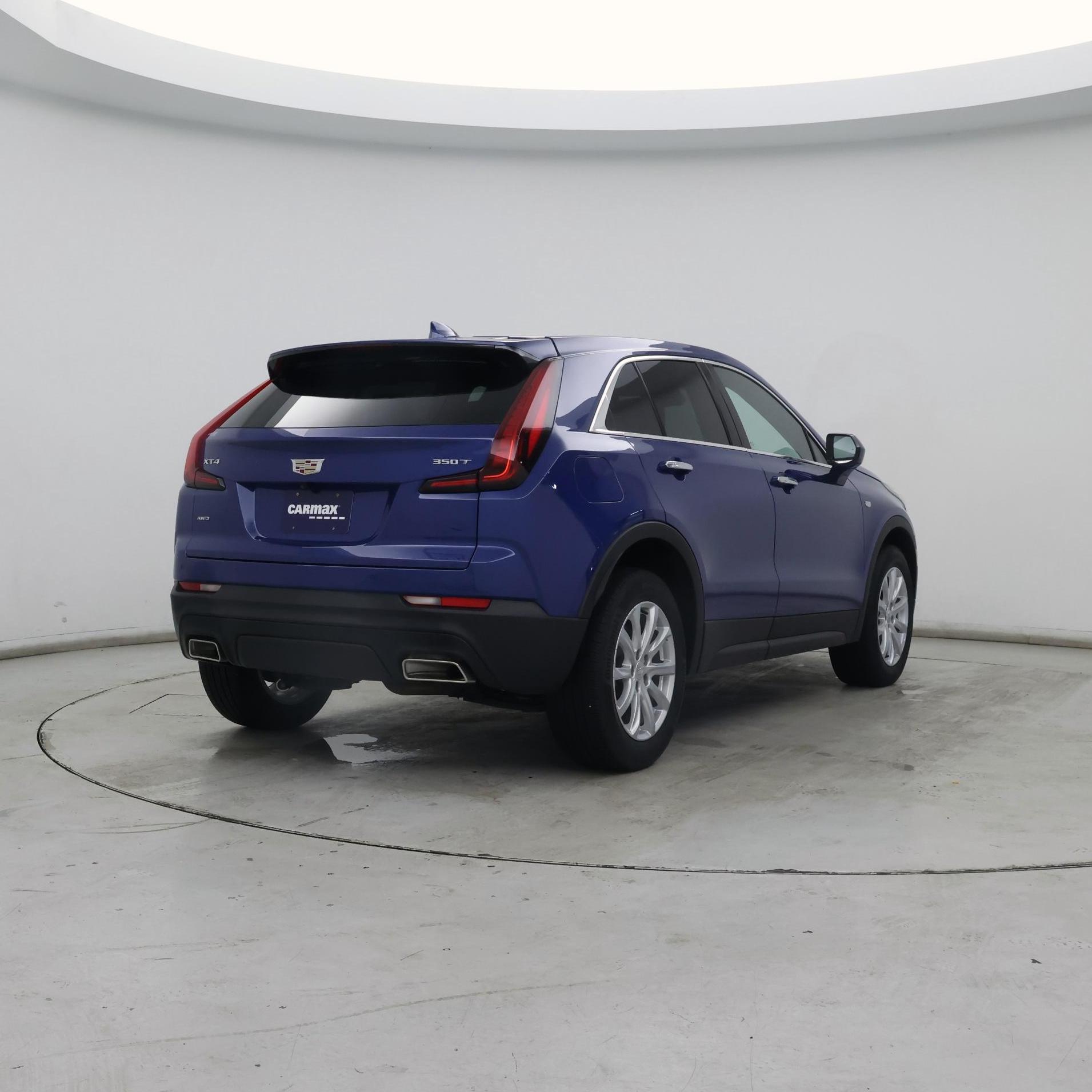 Thumbnail: 2023 Cadillac XT4 - 8