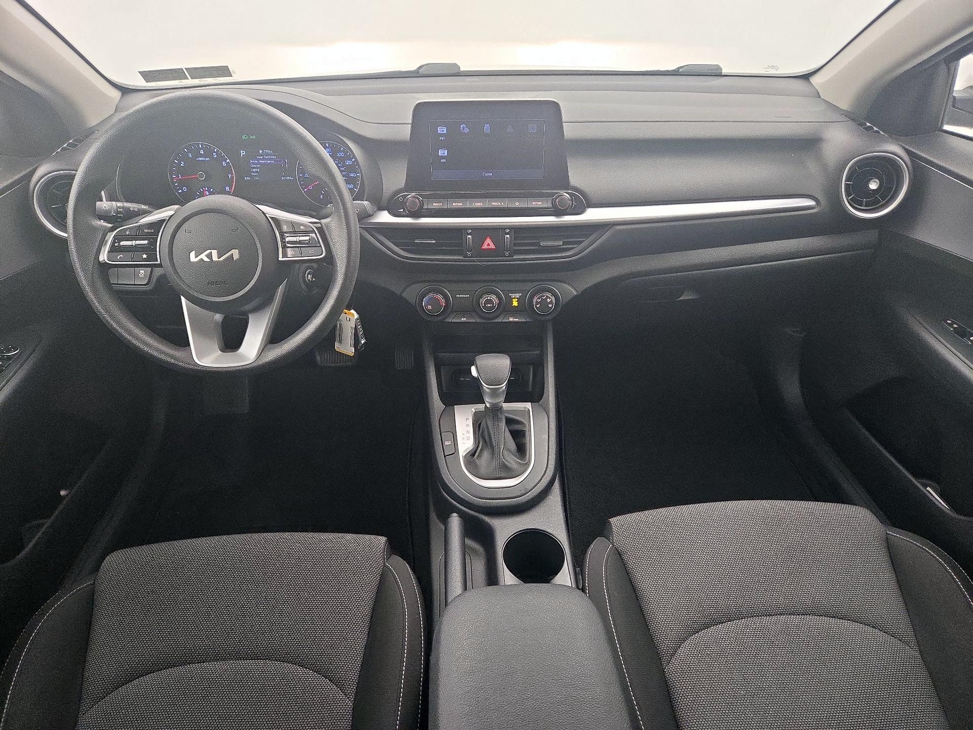 Thumbnail: 2022 Kia Forte - 9