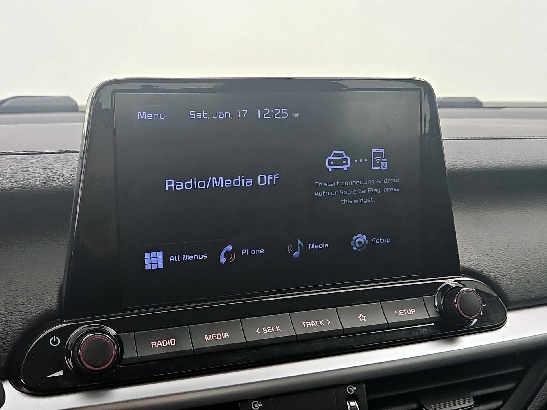 Thumbnail: 2022 Kia Forte - 15