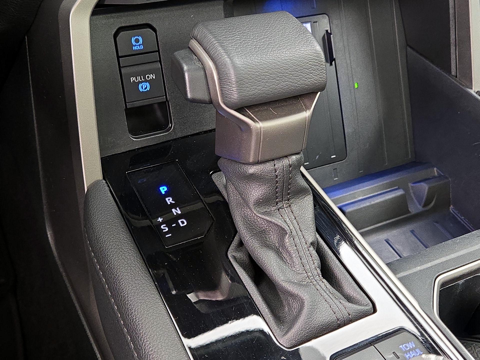 Thumbnail: 2022 Toyota Tundra - 17