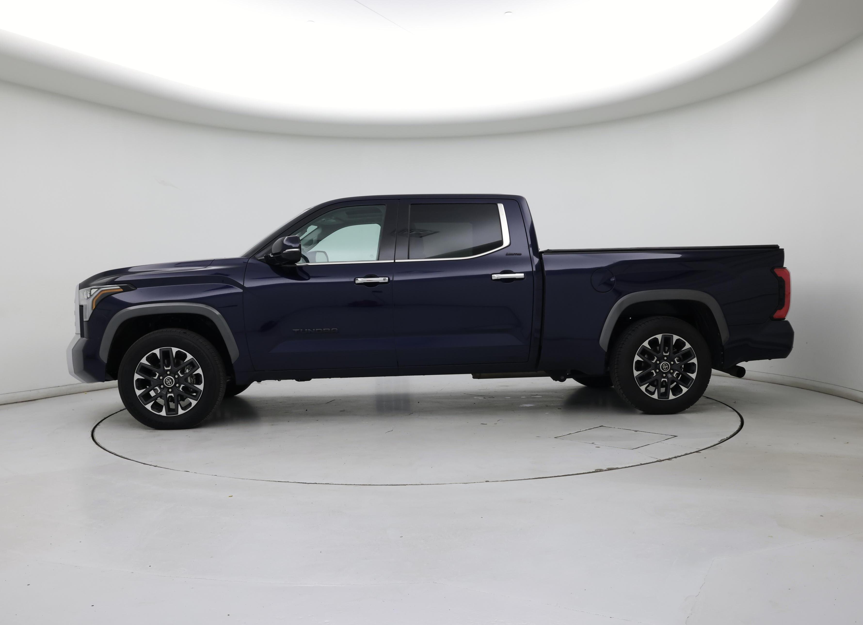 Thumbnail: 2022 Toyota Tundra - 3
