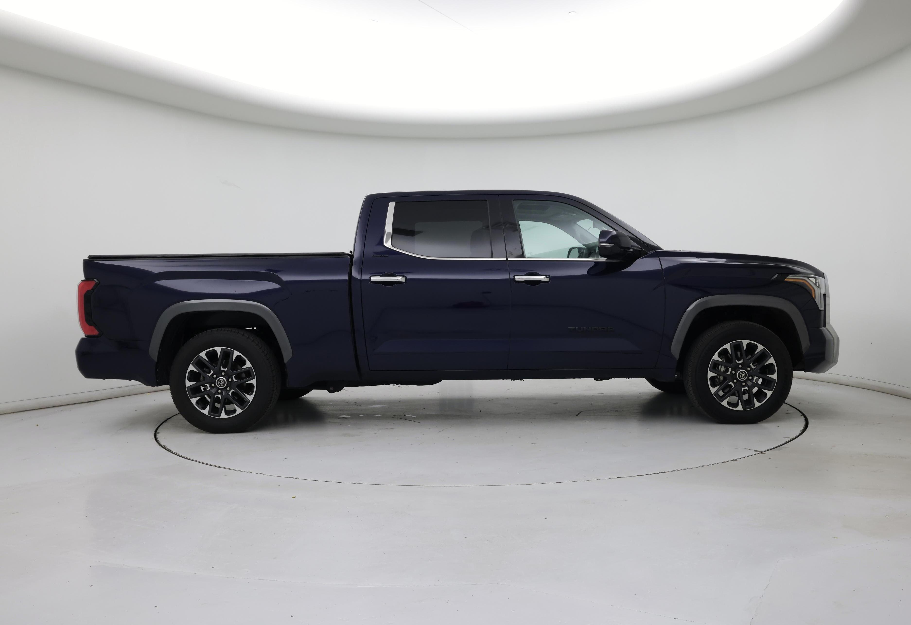 Thumbnail: 2022 Toyota Tundra - 7