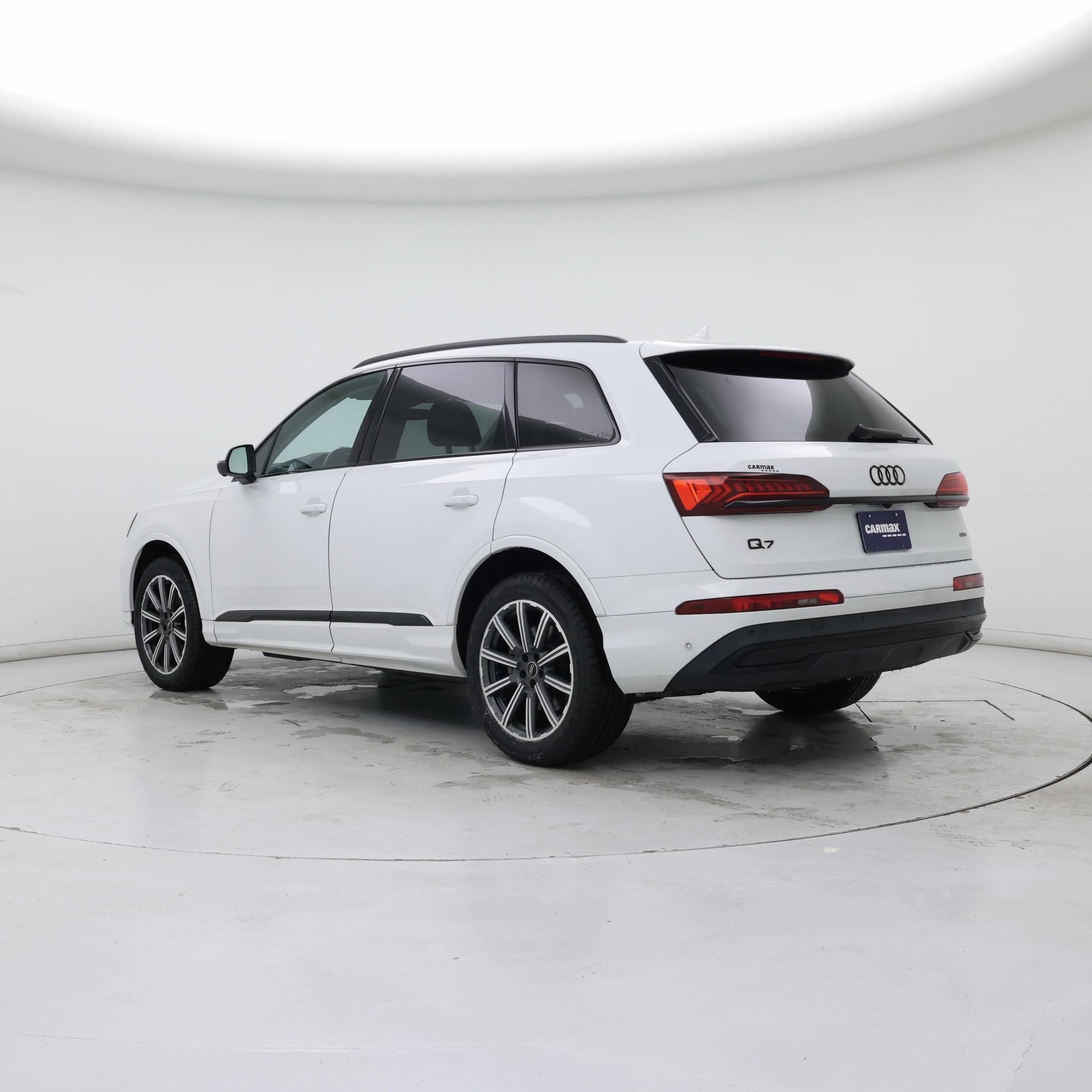 Thumbnail: 2023 Audi Q7 - 2