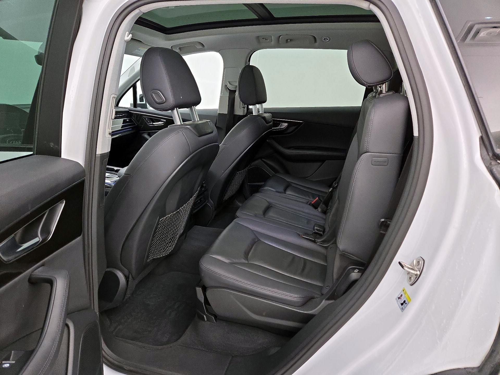 Thumbnail: 2023 Audi Q7 - 20