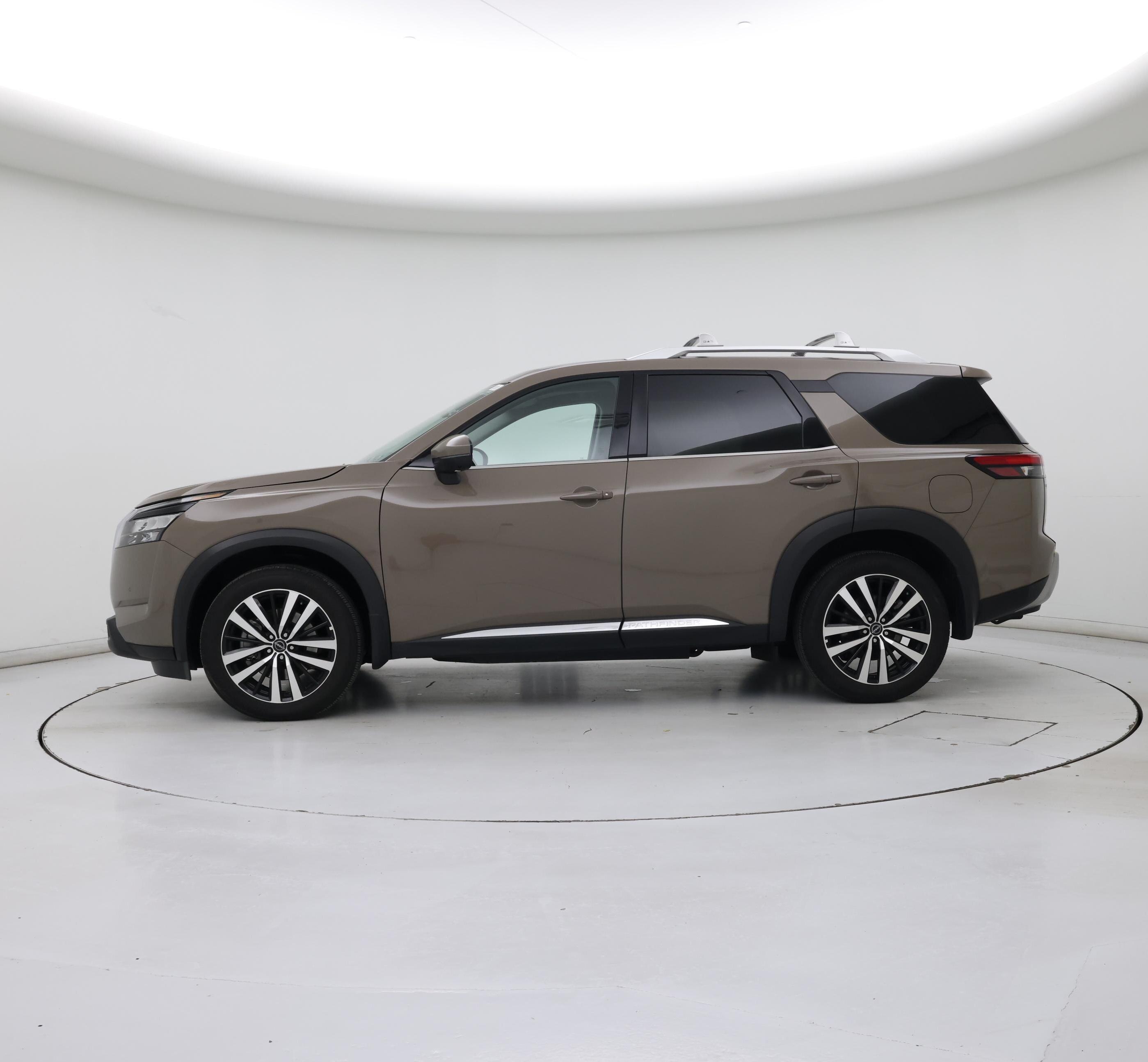 Thumbnail: 2025 Nissan Pathfinder - 3