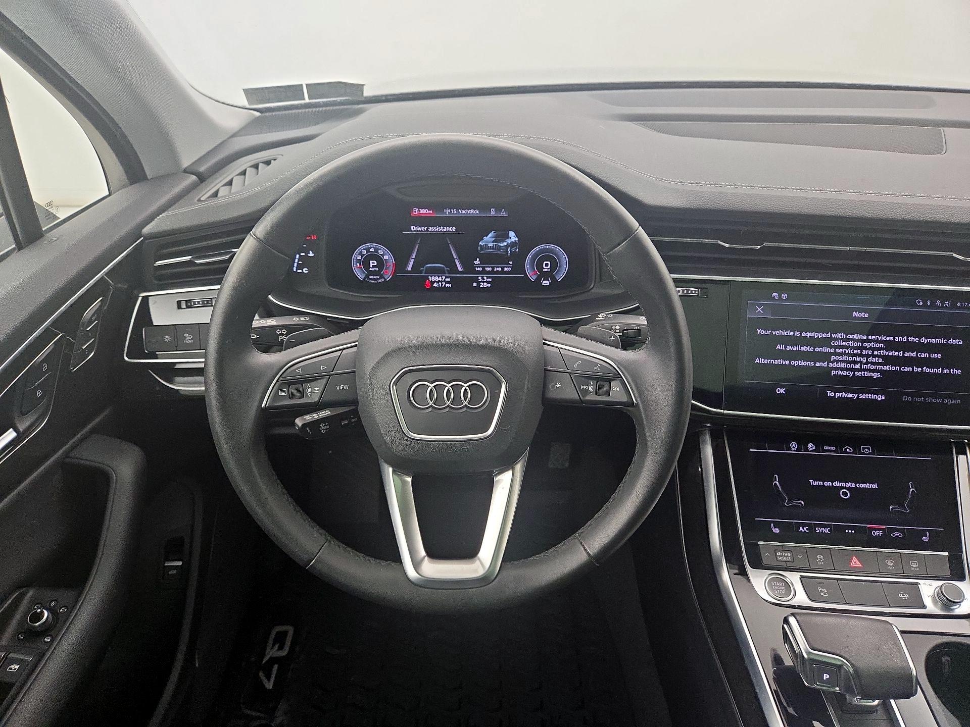 Thumbnail: 2023 Audi Q7 - 10