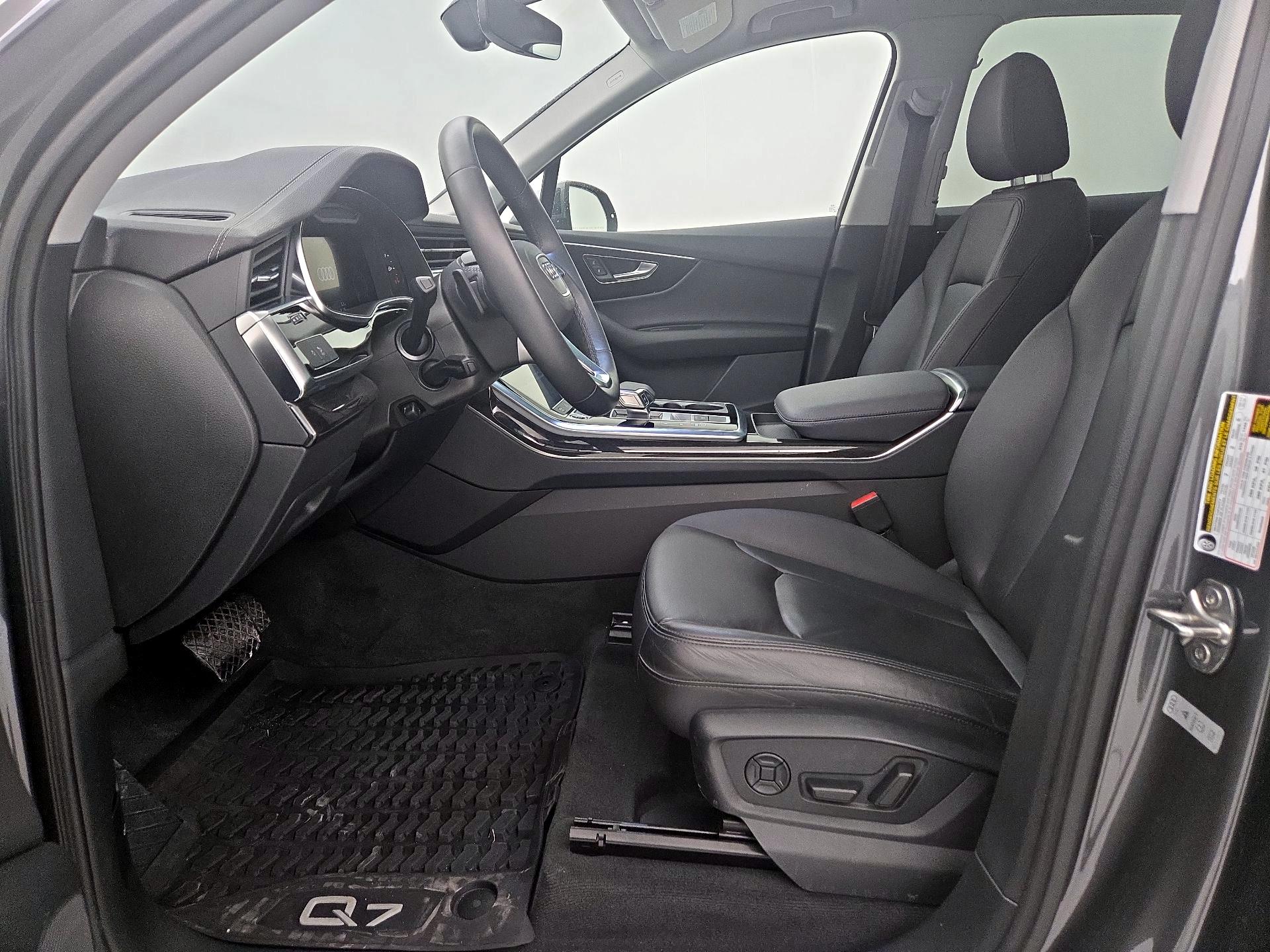 Thumbnail: 2023 Audi Q7 - 11