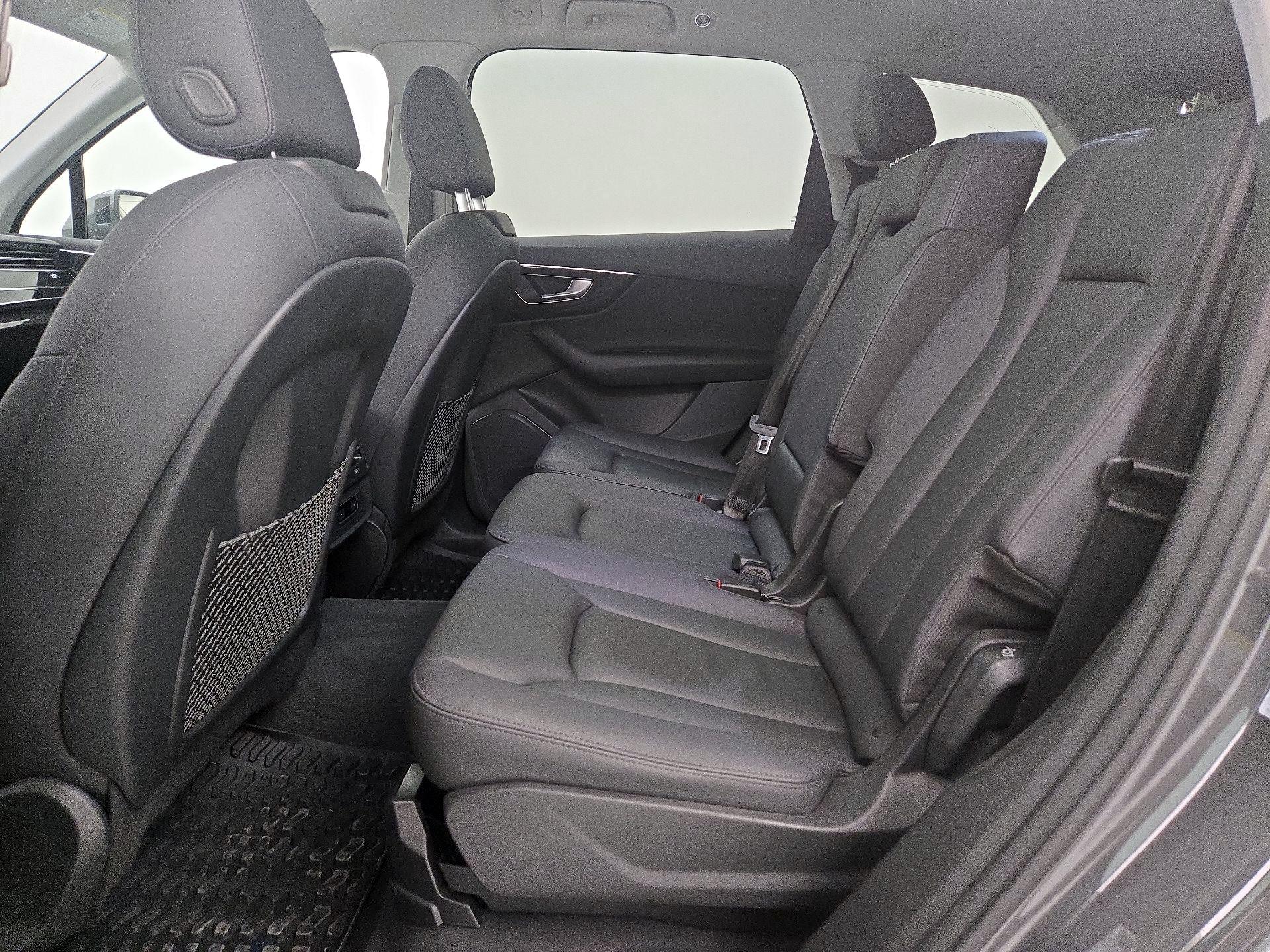 Thumbnail: 2023 Audi Q7 - 20