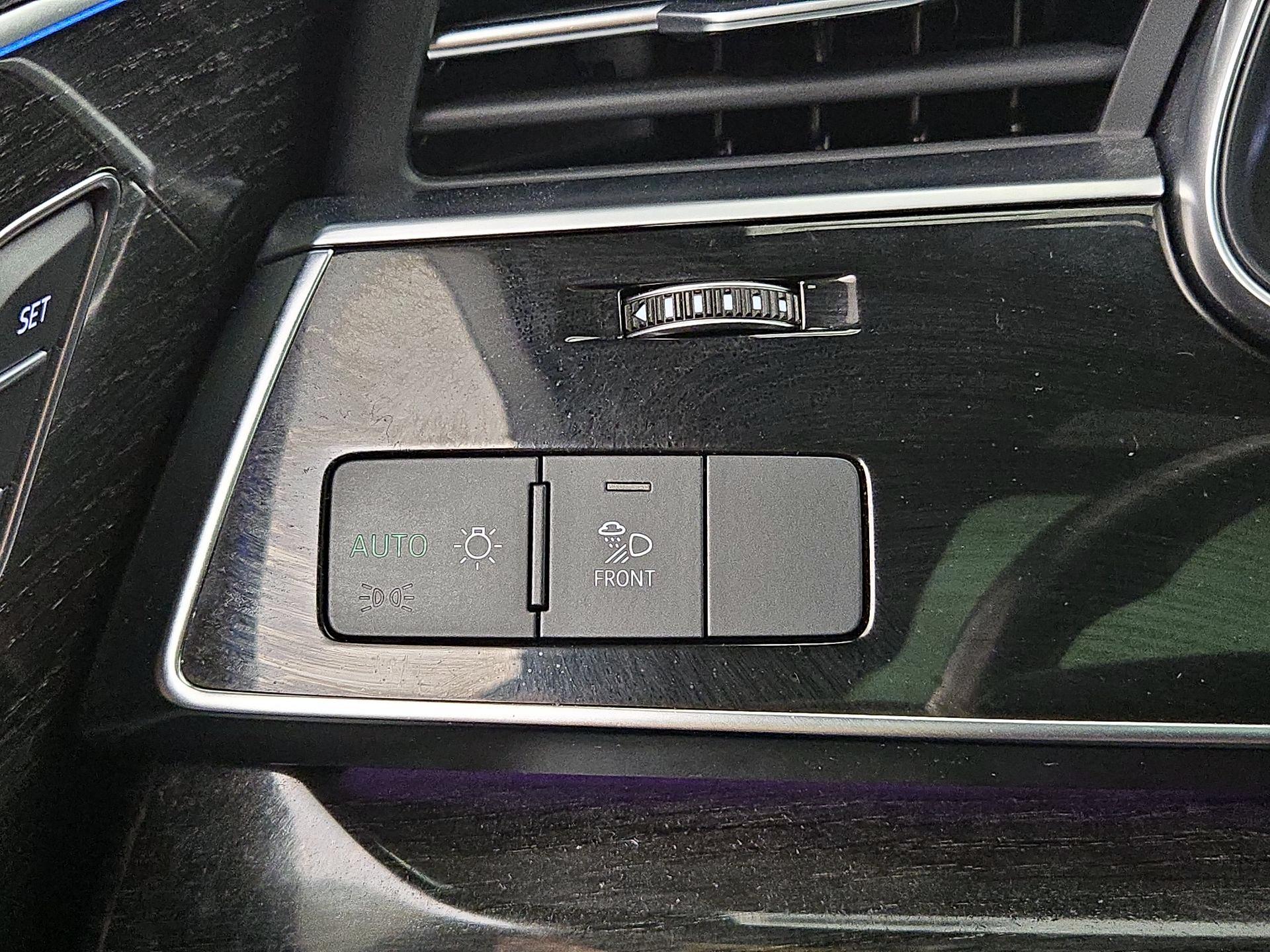 Thumbnail: 2022 Audi Q7 - 13