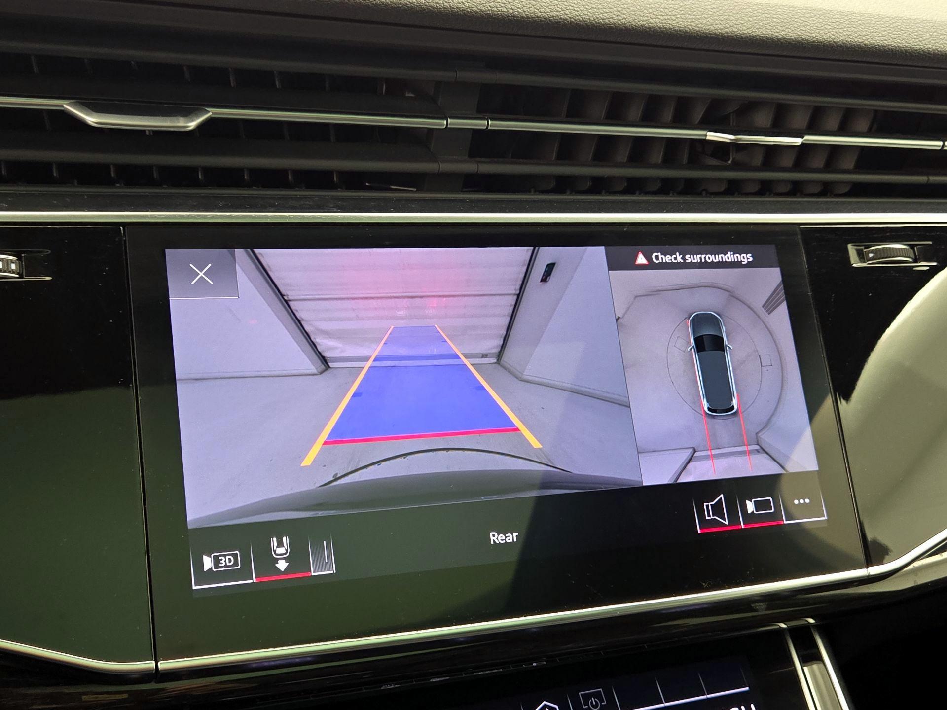 Thumbnail: 2022 Audi Q7 - 15