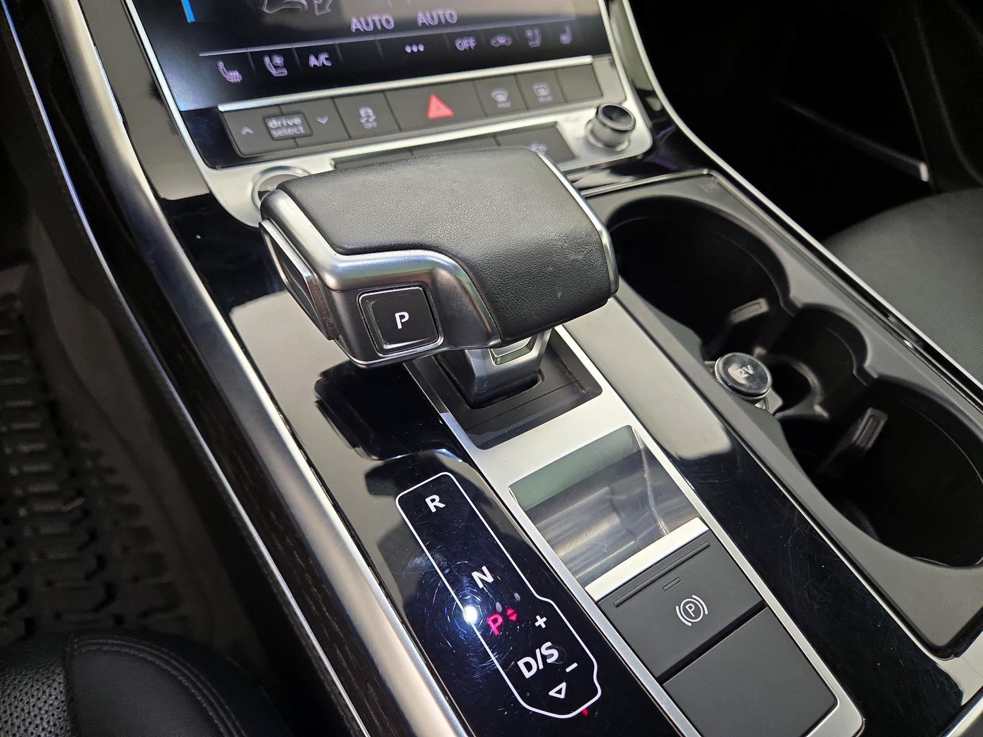 Thumbnail: 2022 Audi Q7 - 18