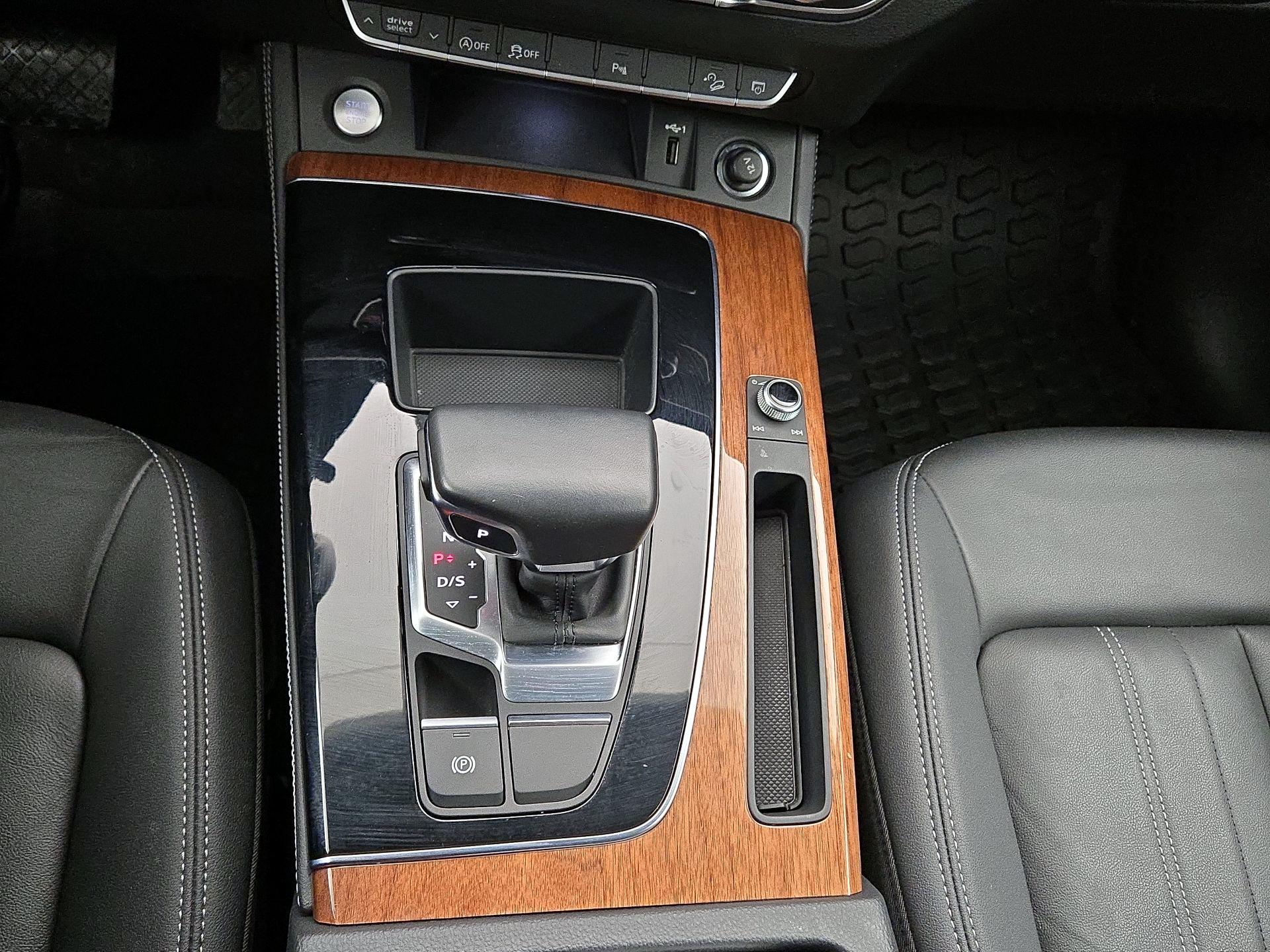 Thumbnail: 2022 Audi Q5 - 17