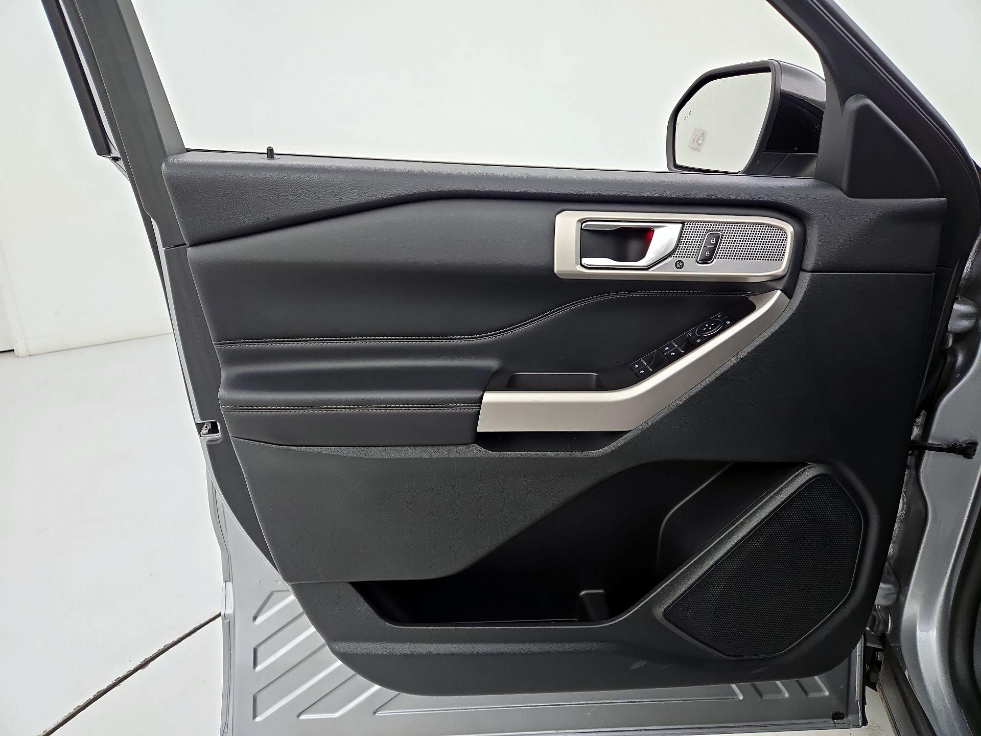 Thumbnail: 2023 Ford Explorer - 12