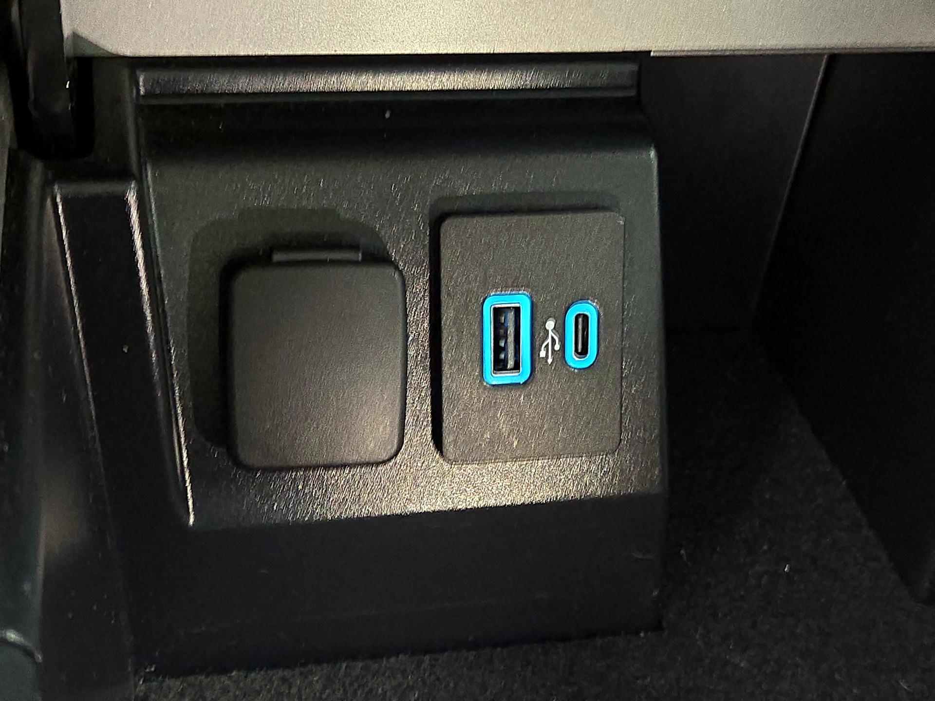 Thumbnail: 2023 Ford Explorer - 19