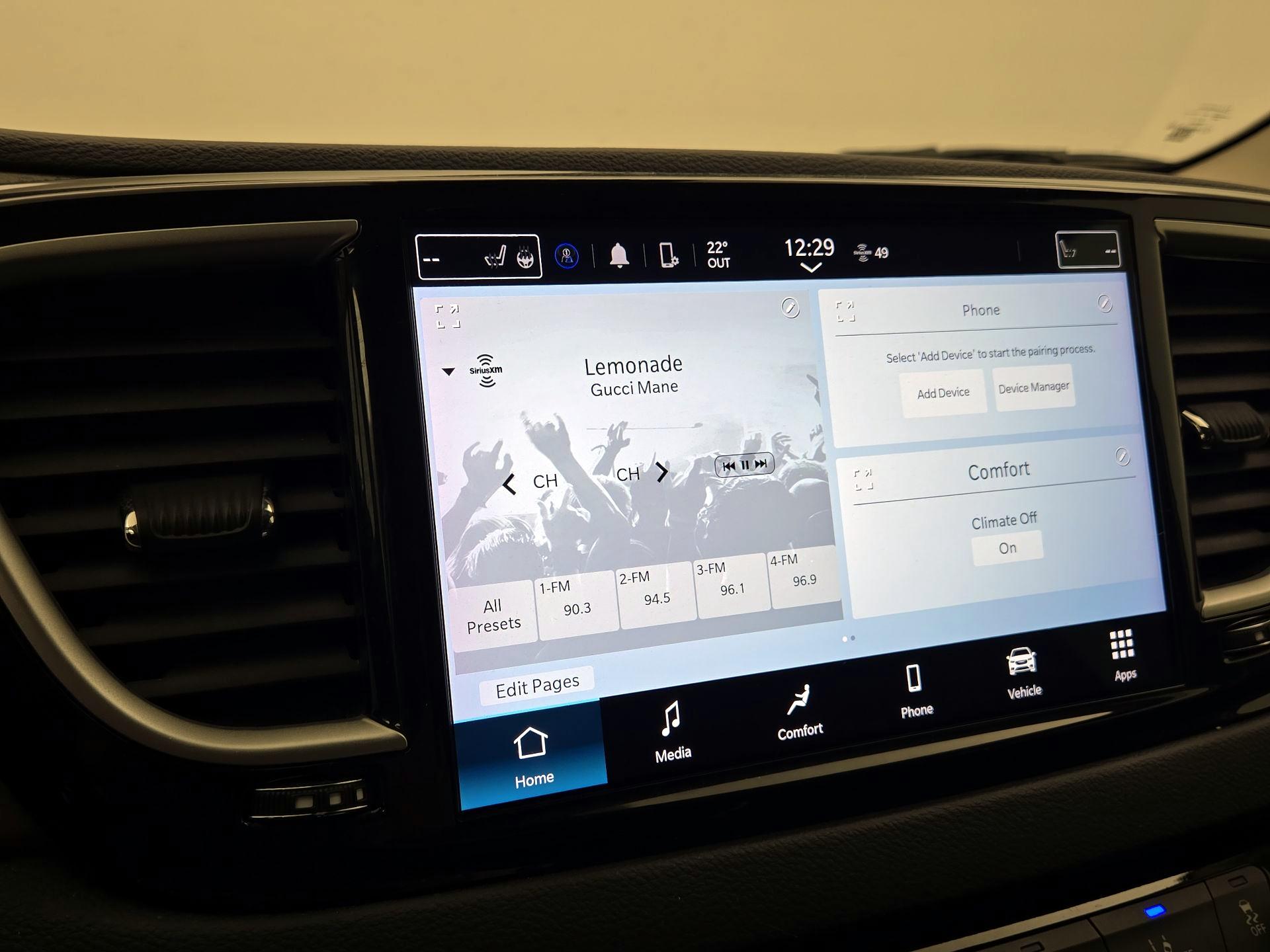 Thumbnail: 2024 Chrysler Pacifica - 15