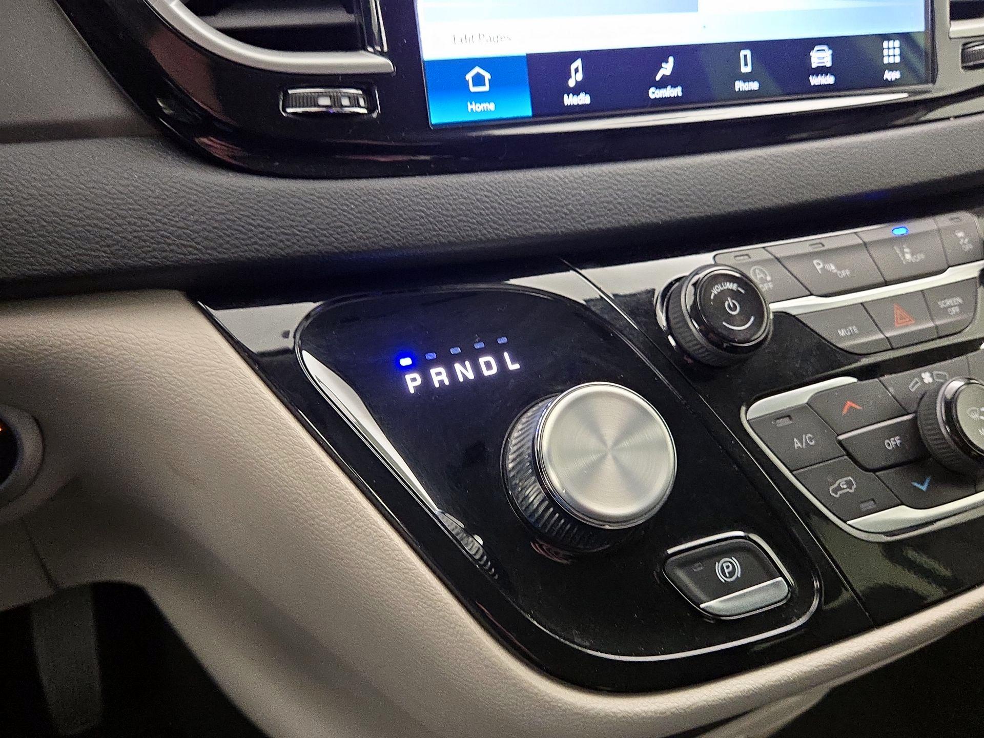 Thumbnail: 2024 Chrysler Pacifica - 17