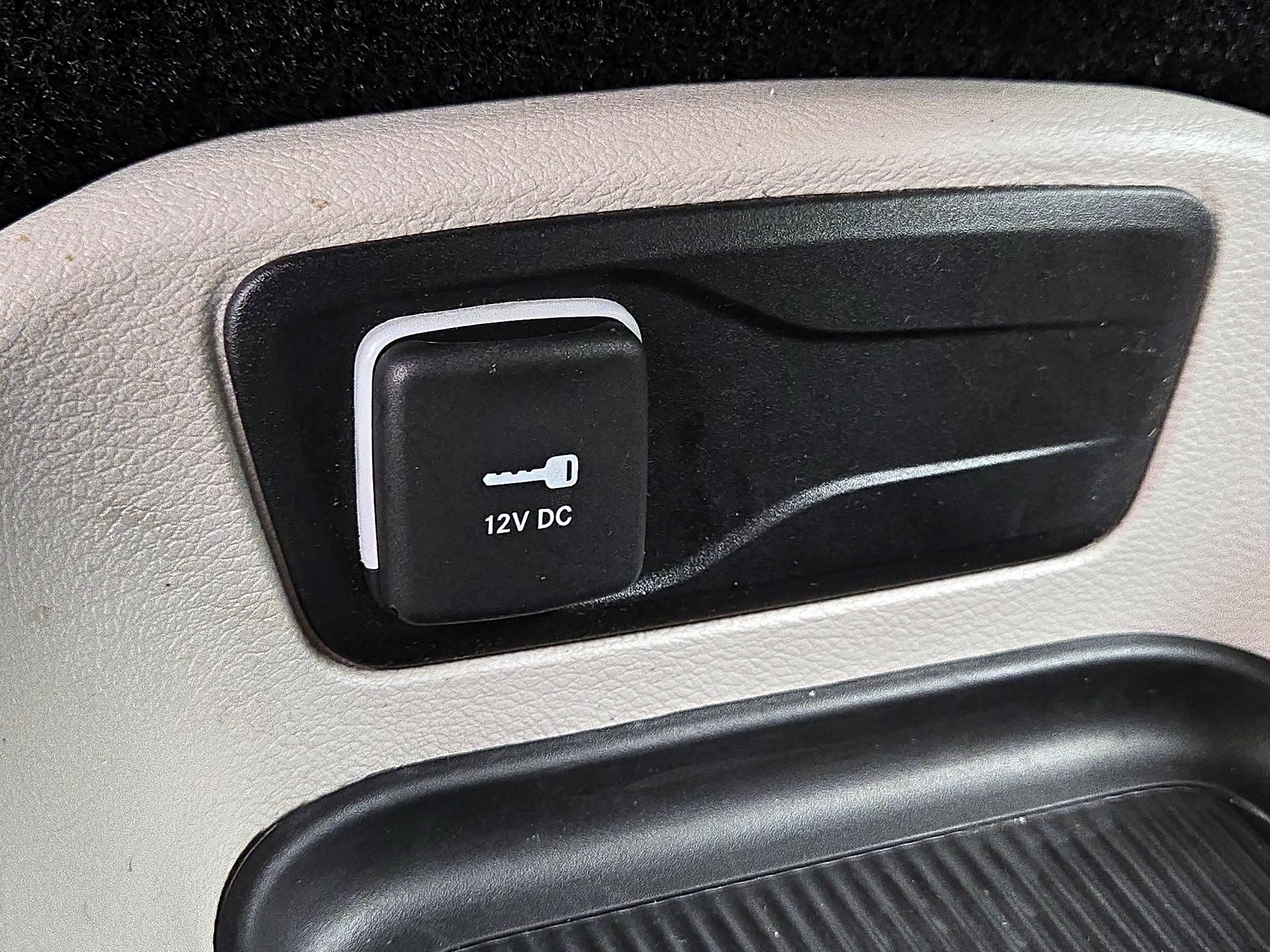 Thumbnail: 2024 Chrysler Pacifica - 17