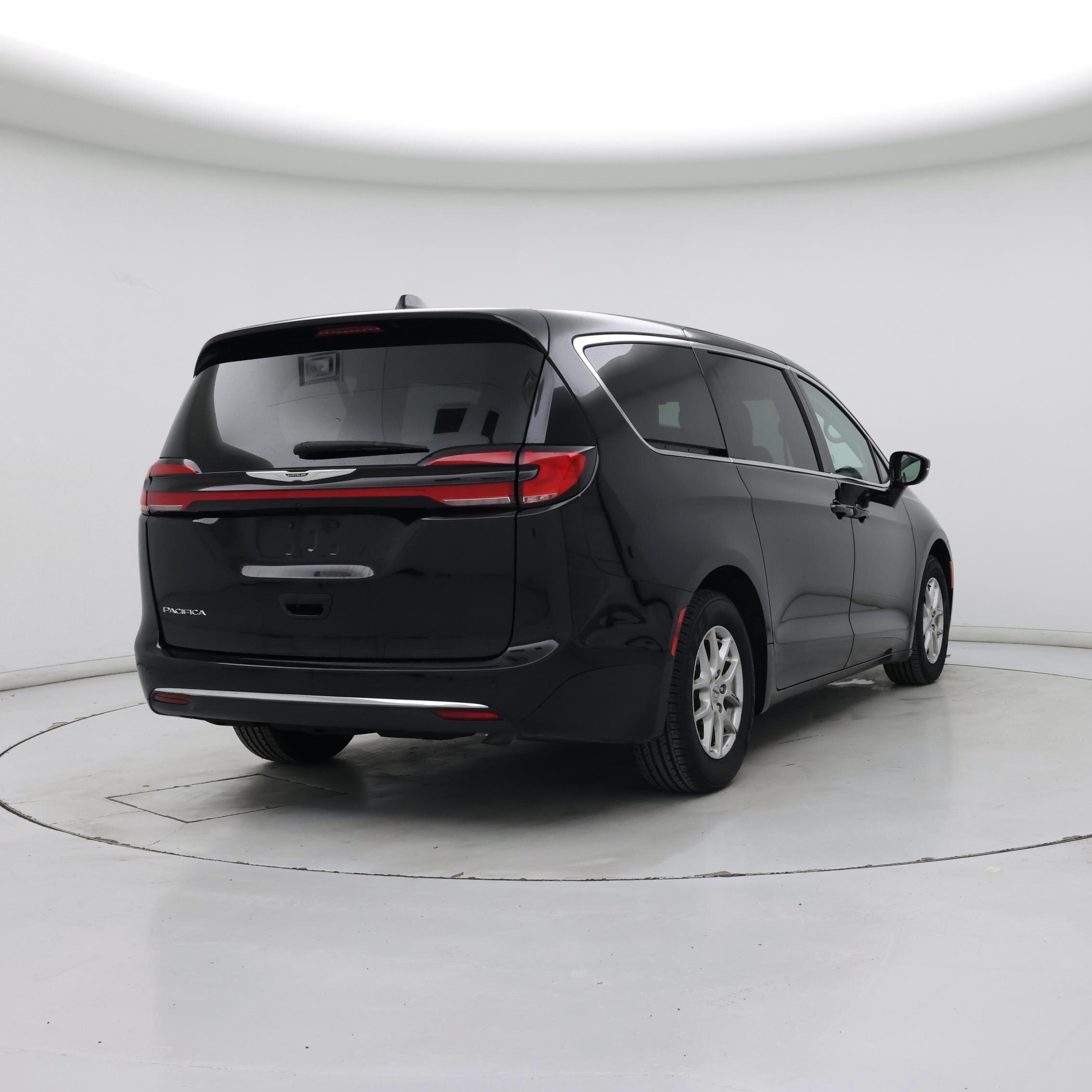 Thumbnail: 2024 Chrysler Pacifica - 8