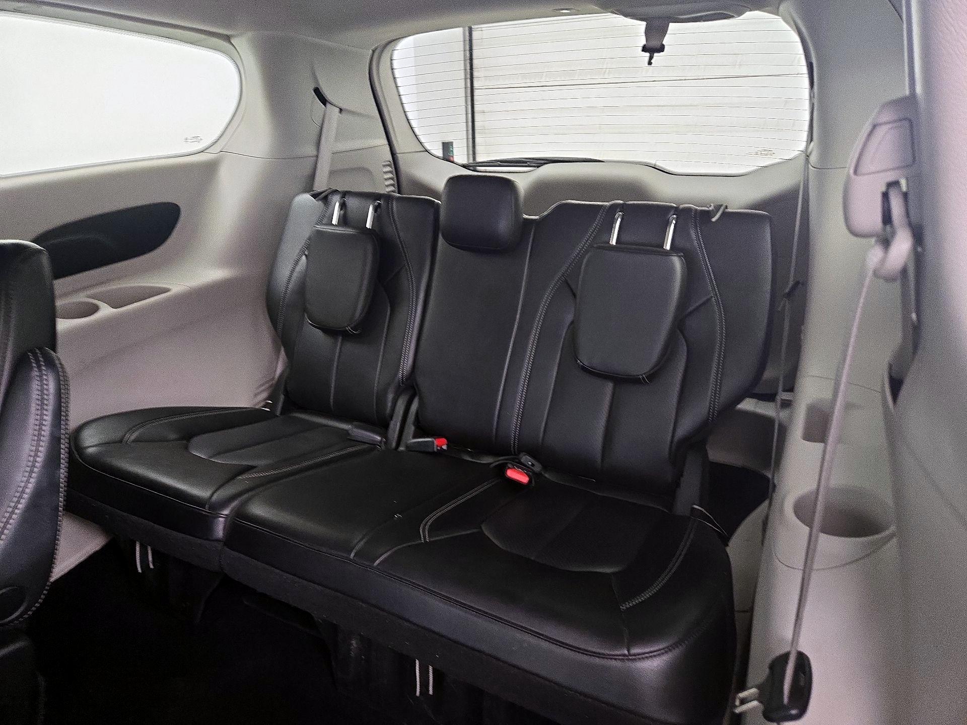 Thumbnail: 2023 Chrysler Pacifica - 20