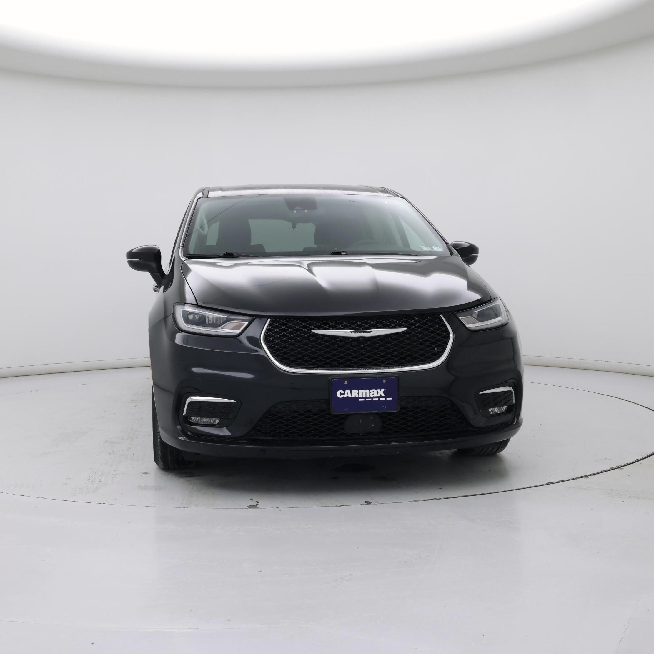 Thumbnail: 2023 Chrysler Pacifica - 5