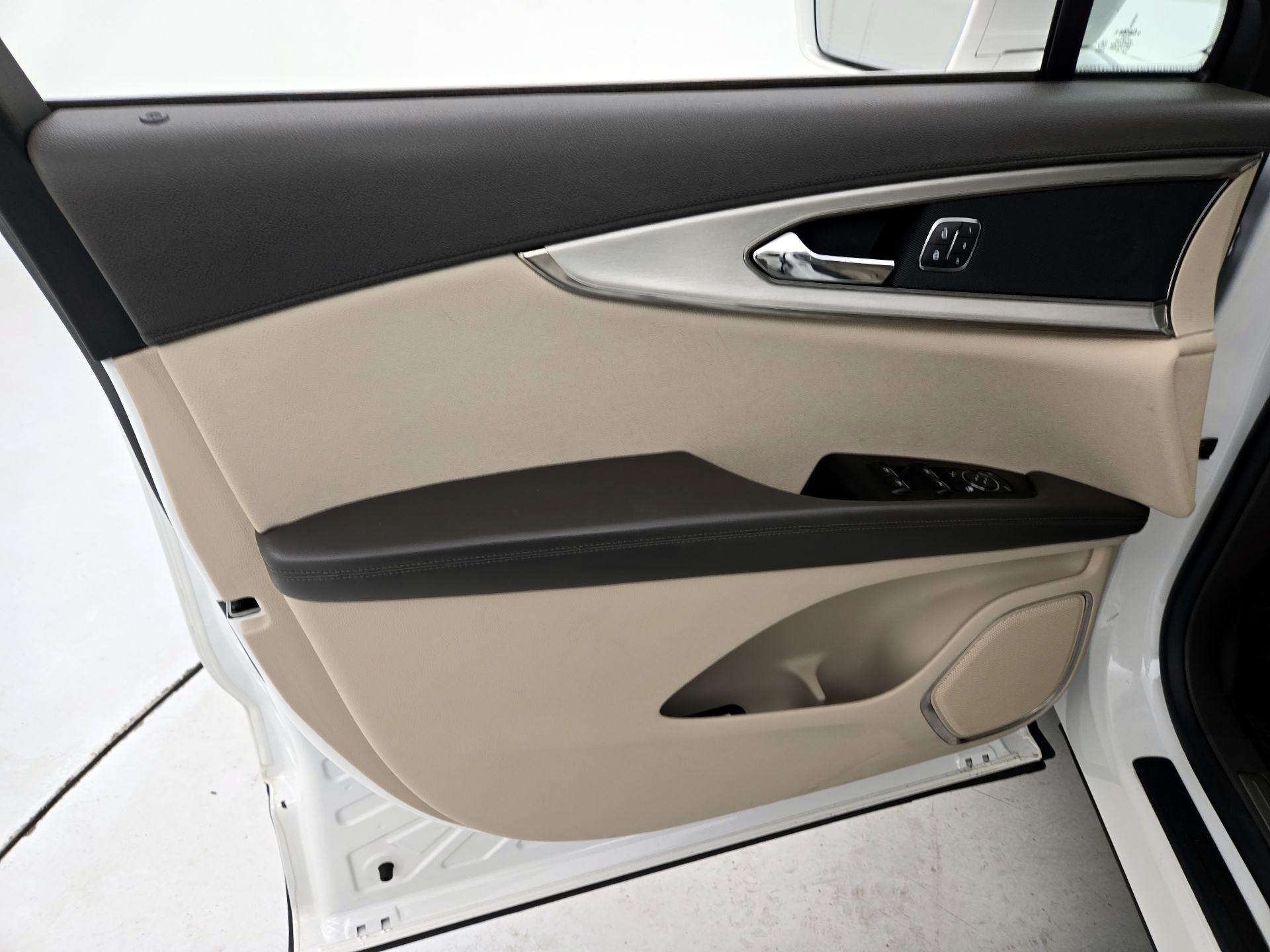 Thumbnail: 2020 Lincoln Nautilus - 12