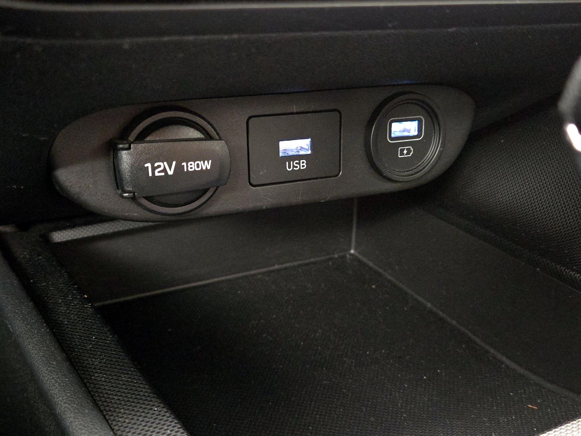 Thumbnail: 2022 Hyundai Elantra - 18