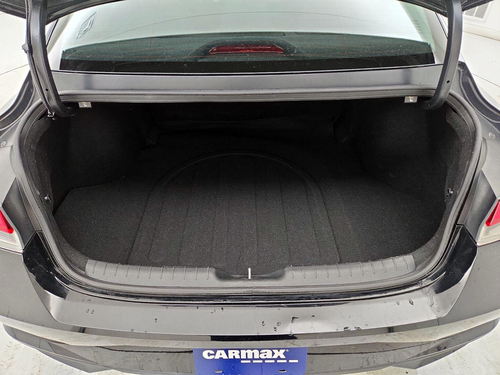 Thumbnail: 2022 Hyundai Elantra - 20